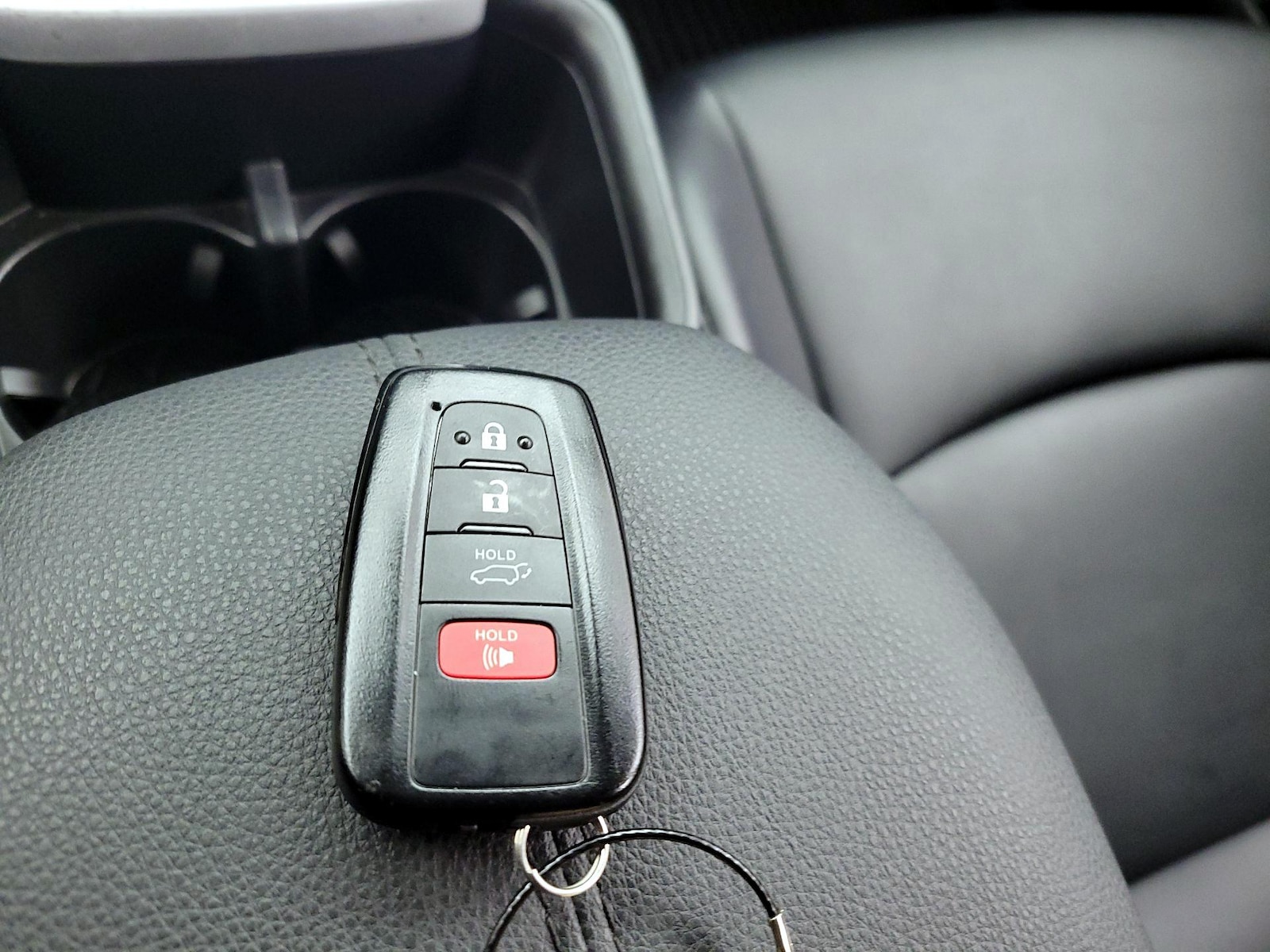 2023 Toyota RAV4 XLE Premium - Photo 24