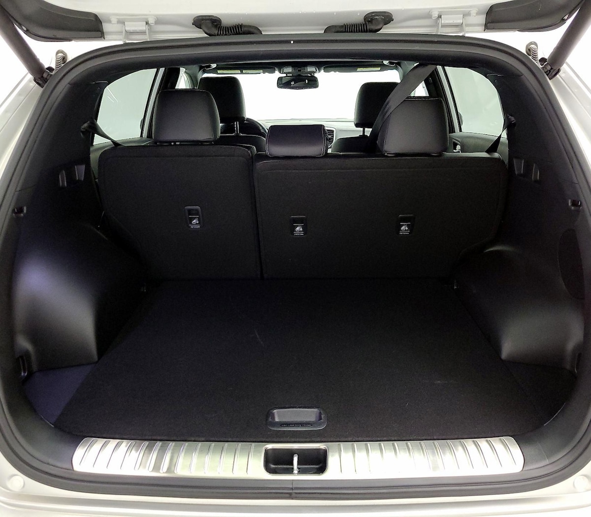 Trunk/Cargo (Seats Up)