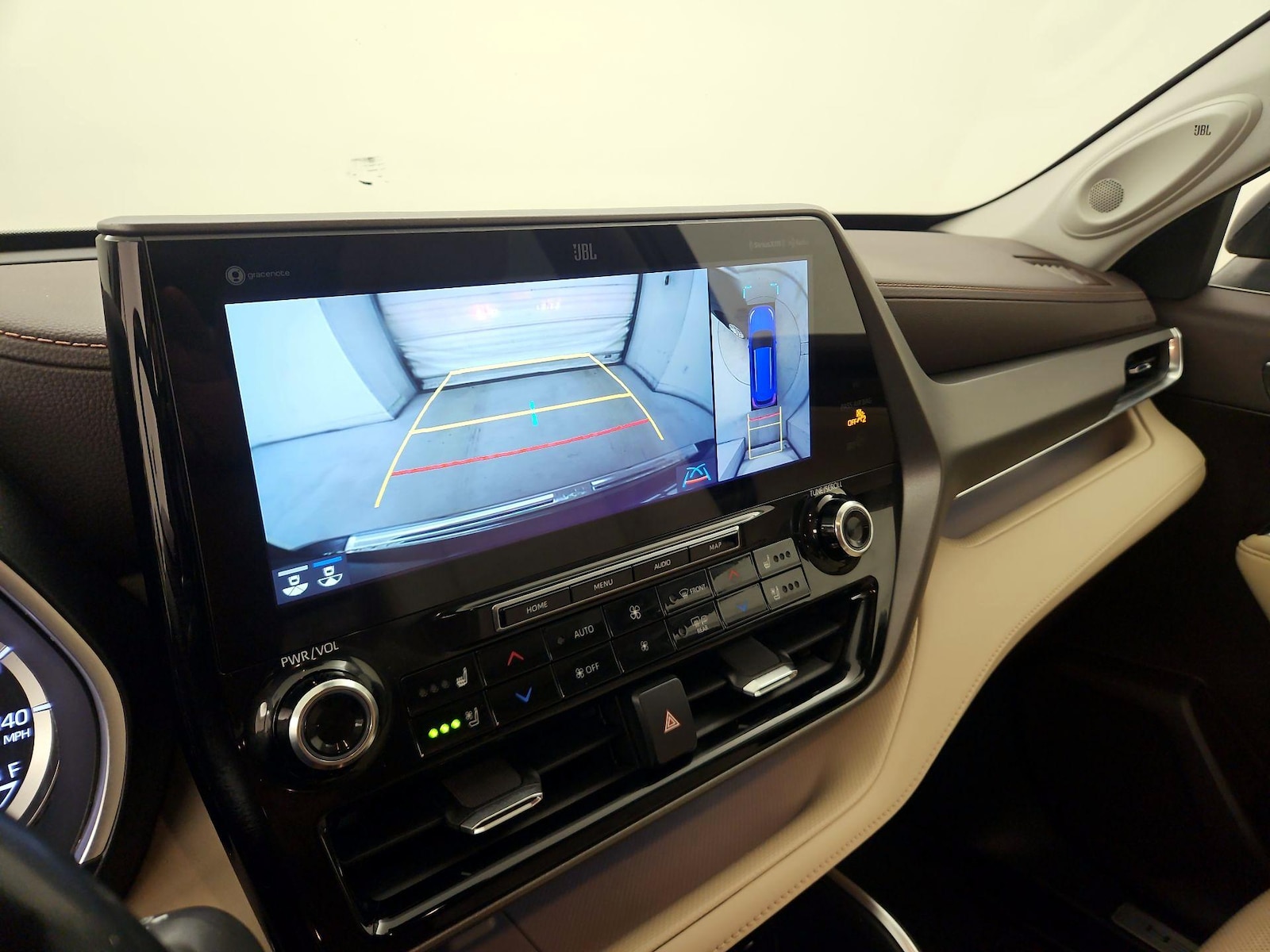 2022 Toyota Highlander Limited - Photo 16