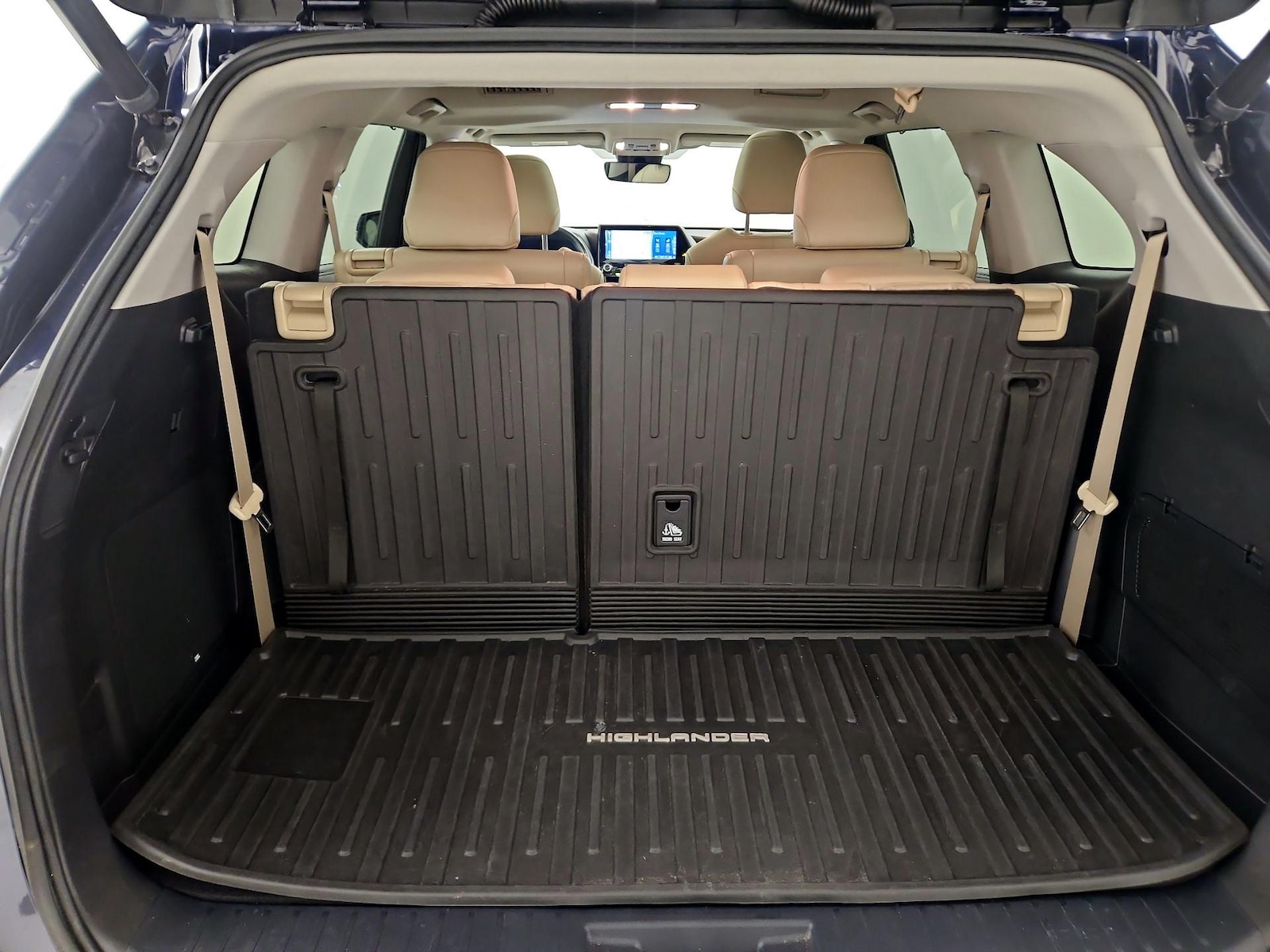 2022 Toyota Highlander Limited - Photo 23