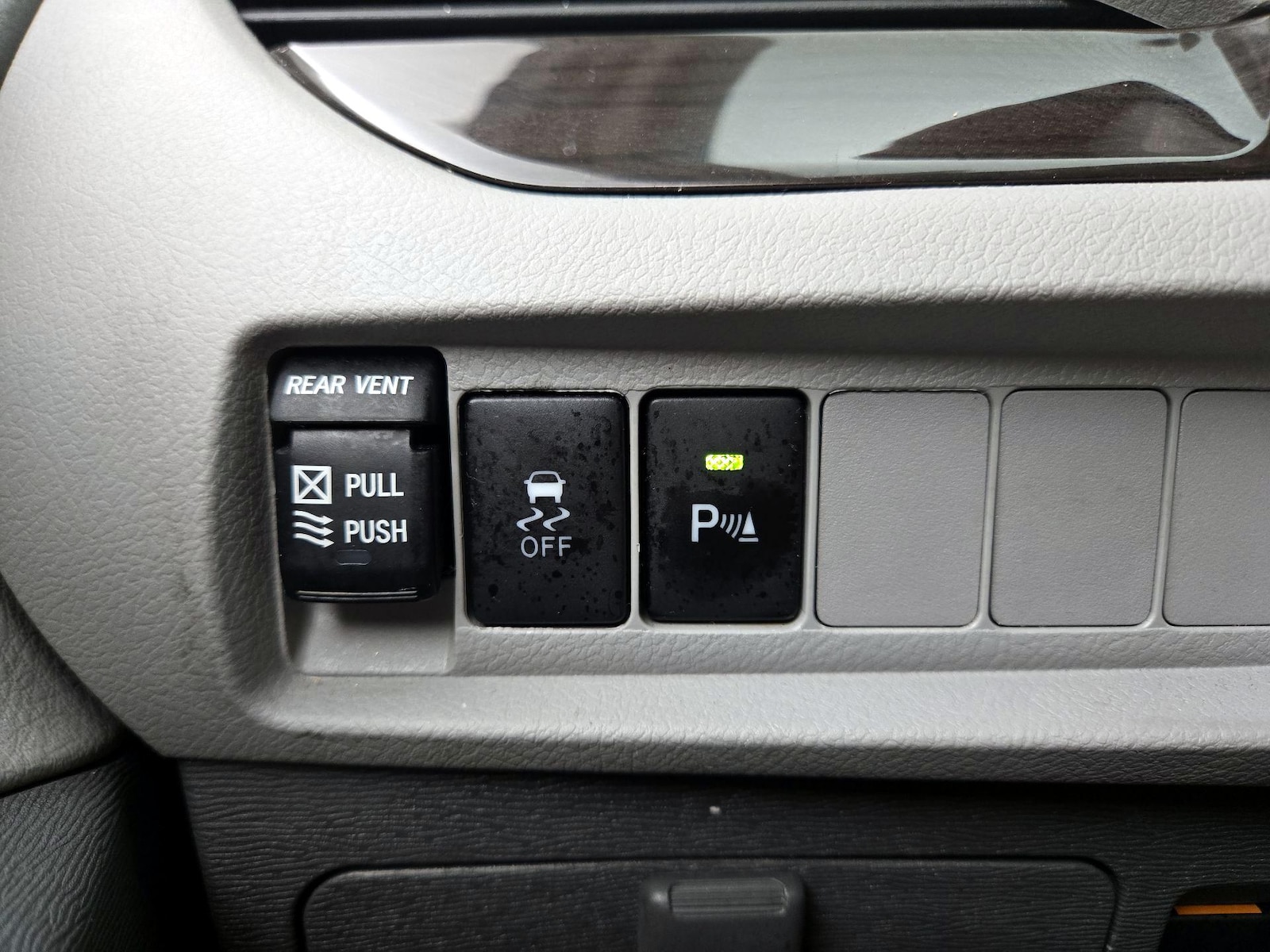 2019 Toyota Sienna XLE - Photo 14