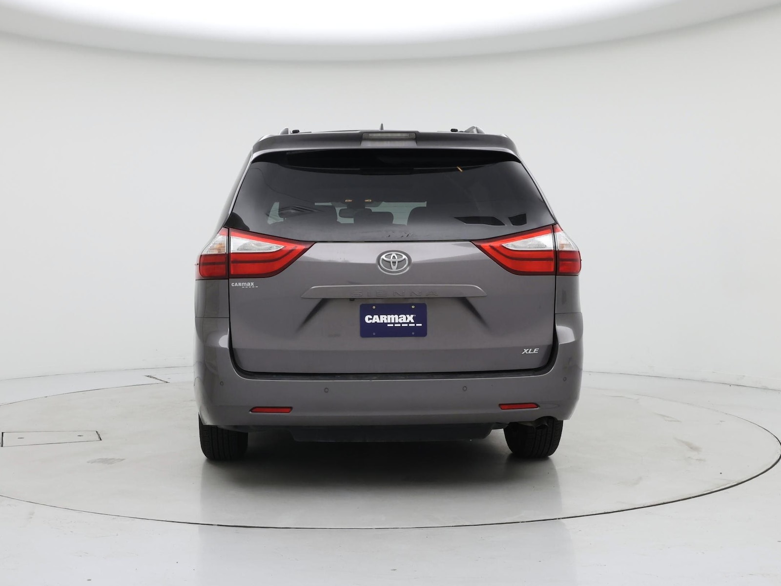 2019 Toyota Sienna XLE - Photo 7