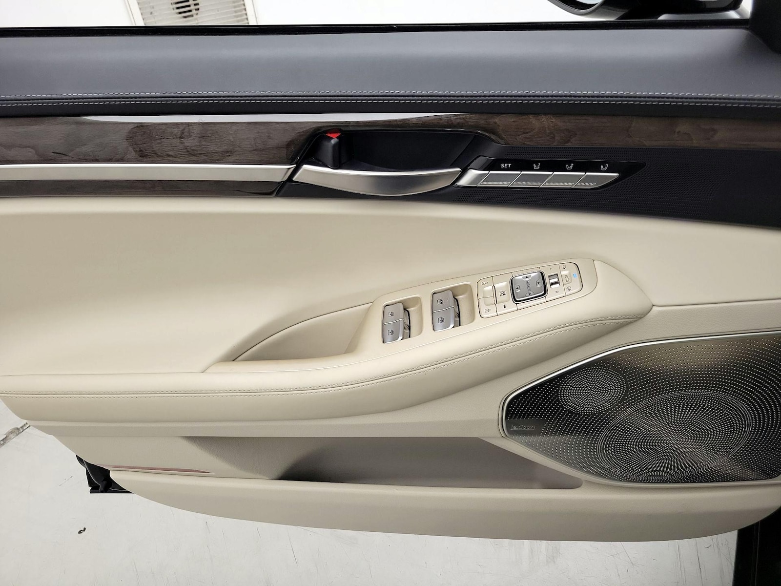 2019 GENESIS G90 Ultimate - Photo 13
