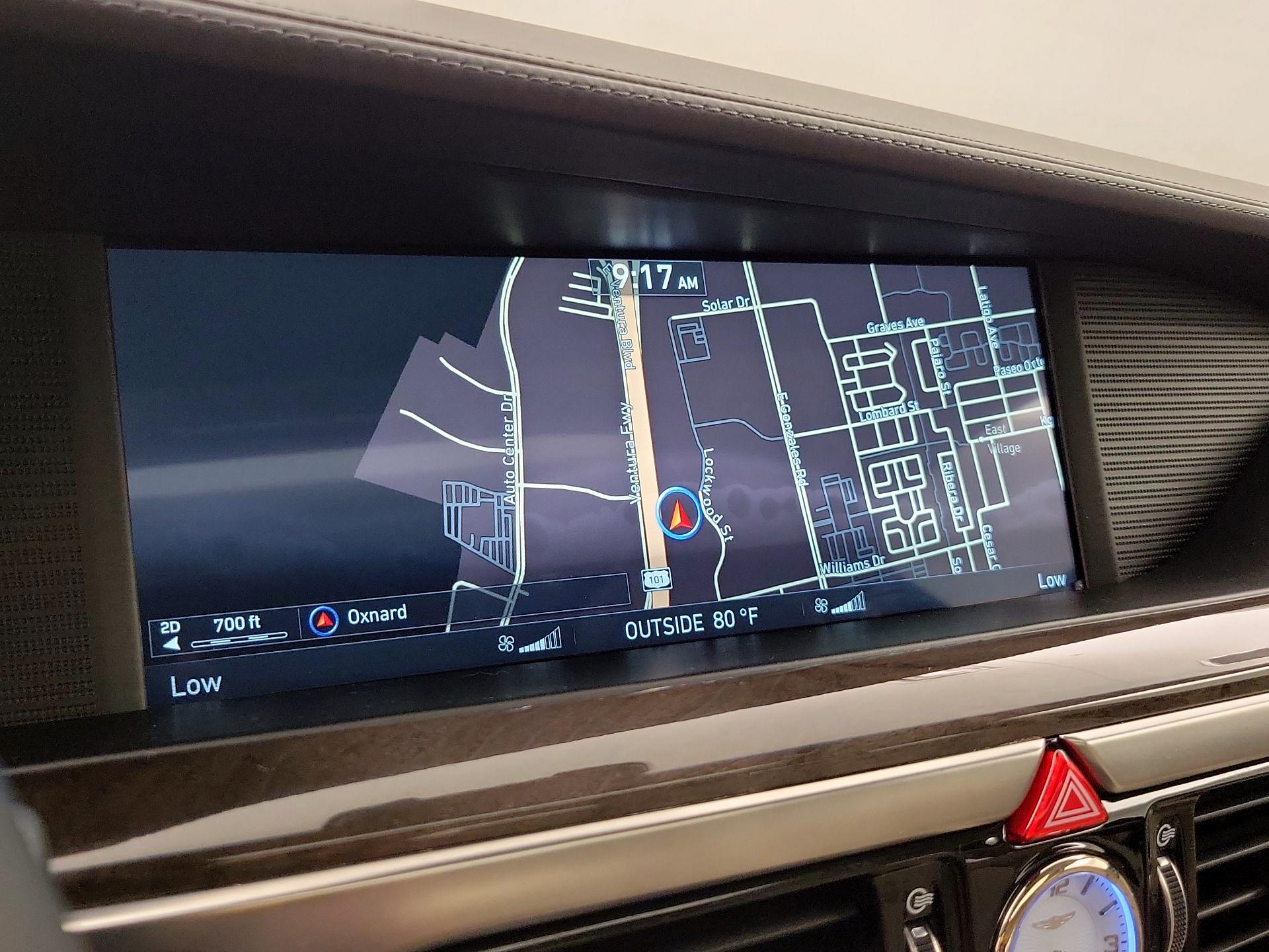 Thumbnail: 2019 Genesis G90 - 14
