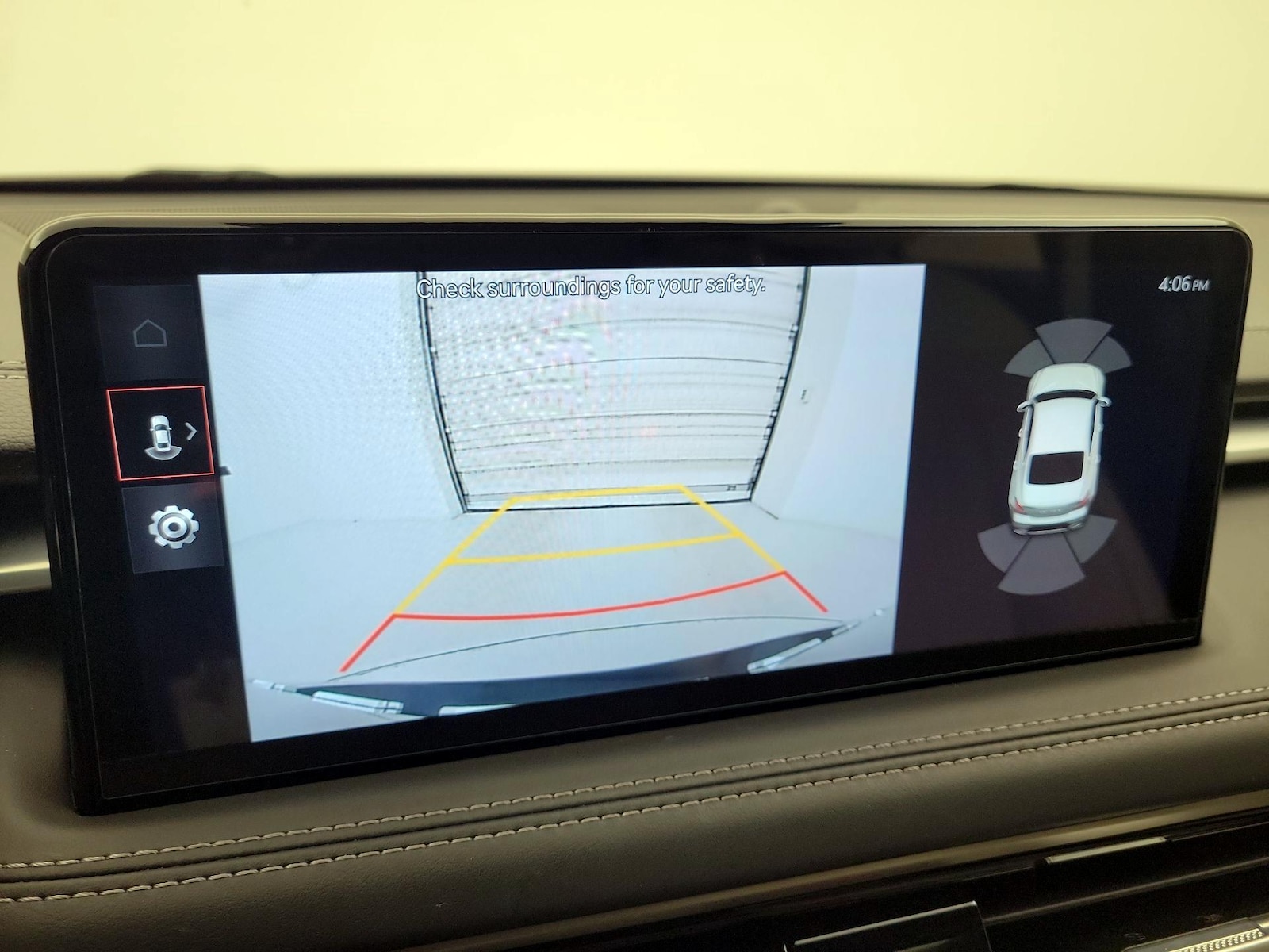 2024 GENESIS G70 Standard - Photo 16