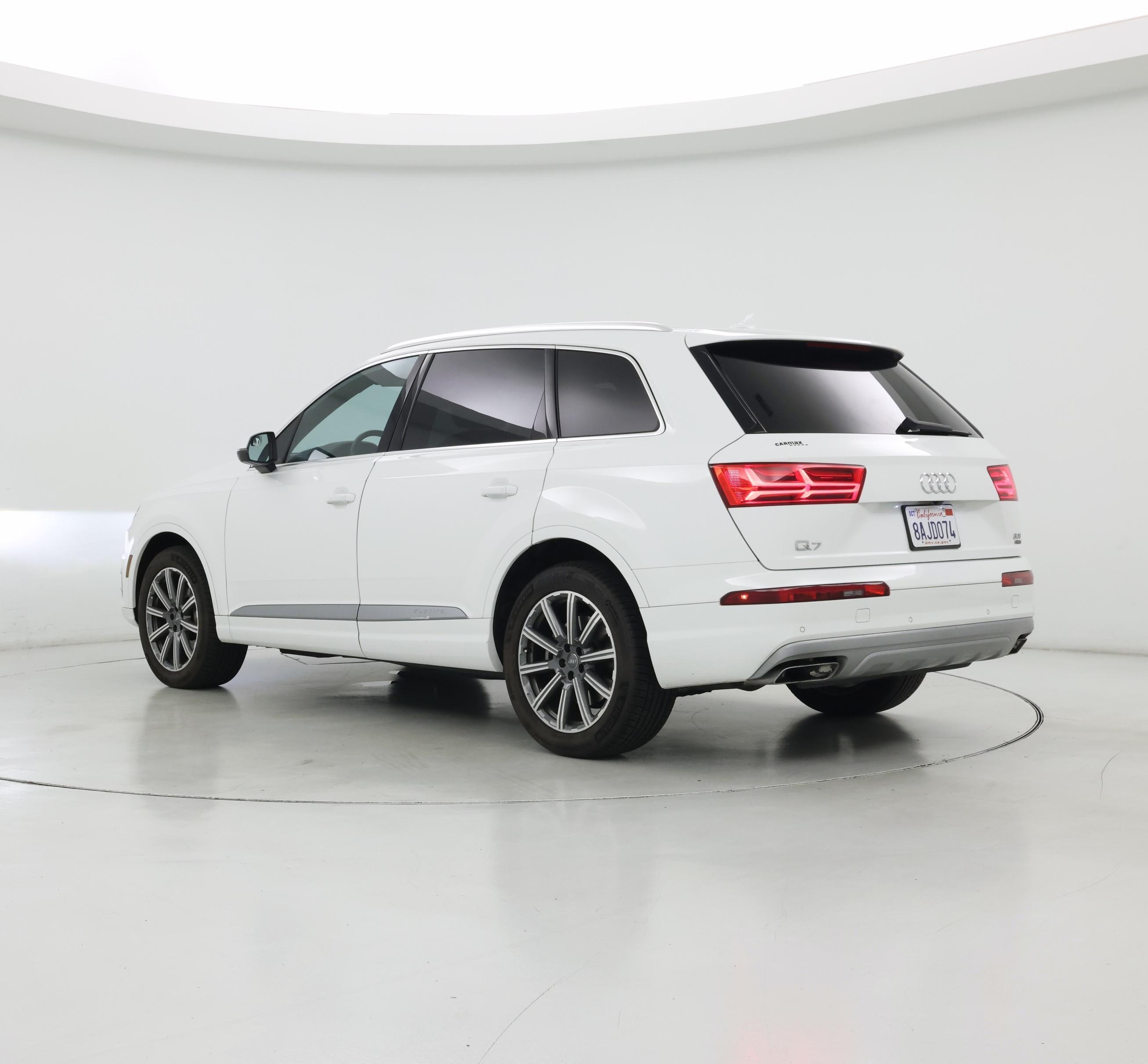 Thumbnail: 2018 Audi Q7 - 2