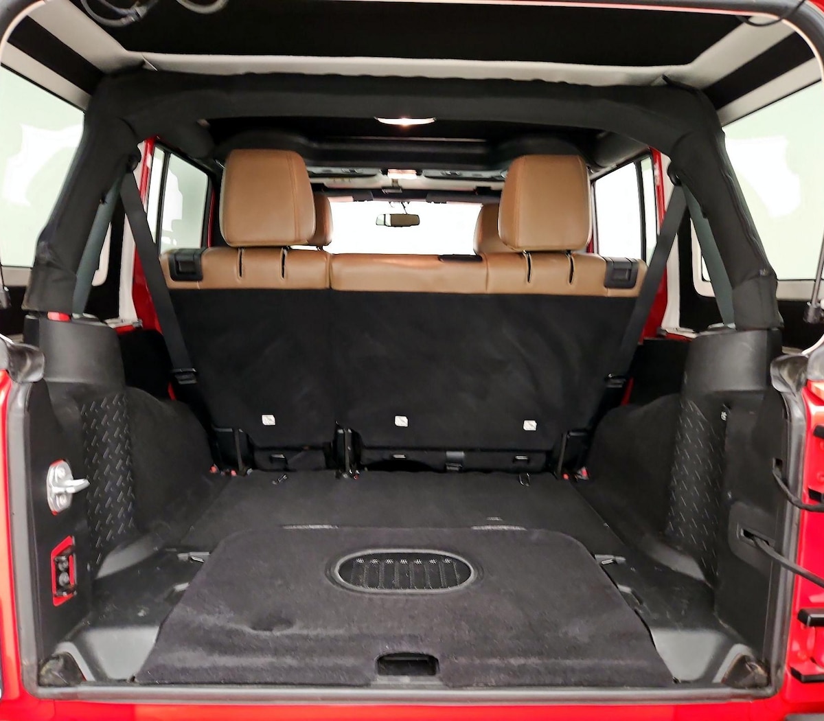 Trunk/Cargo (Seats Up)