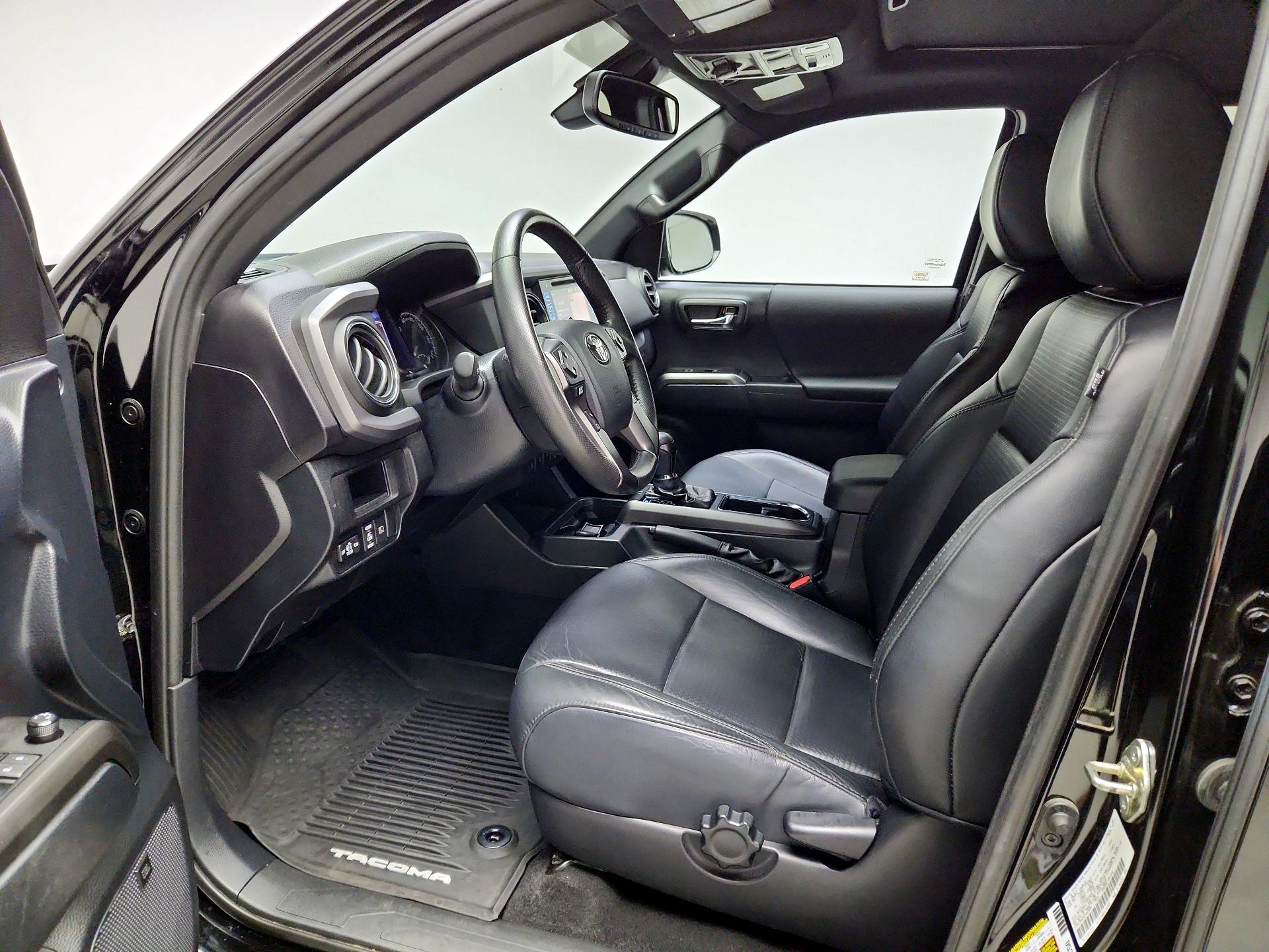 Thumbnail: 2019 Toyota Tacoma - 9