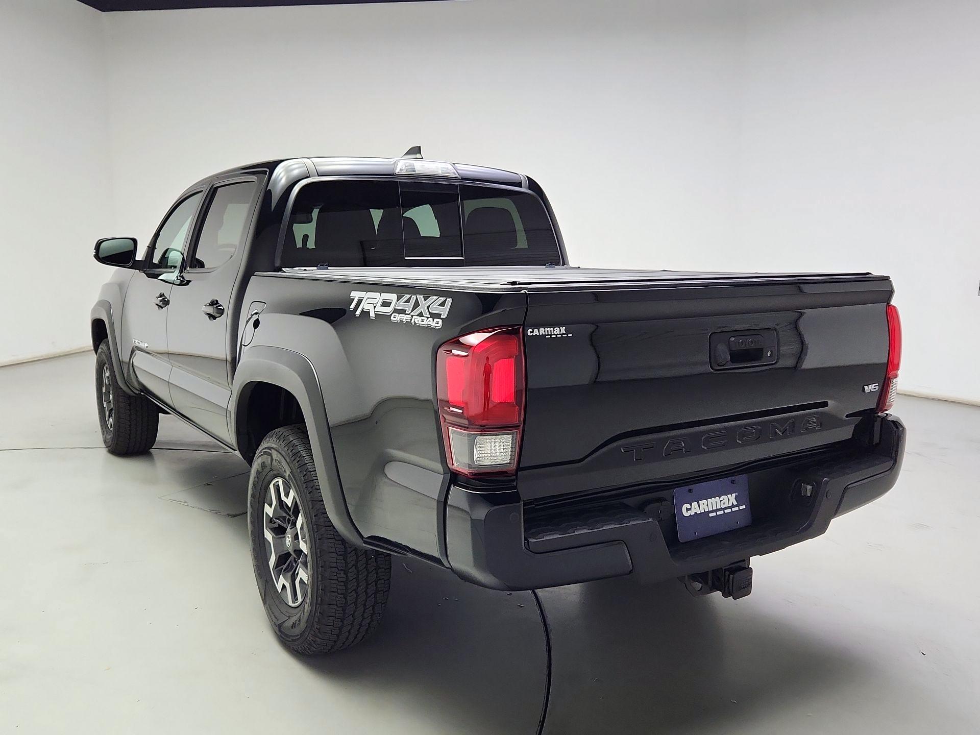 Thumbnail: 2019 Toyota Tacoma - 7