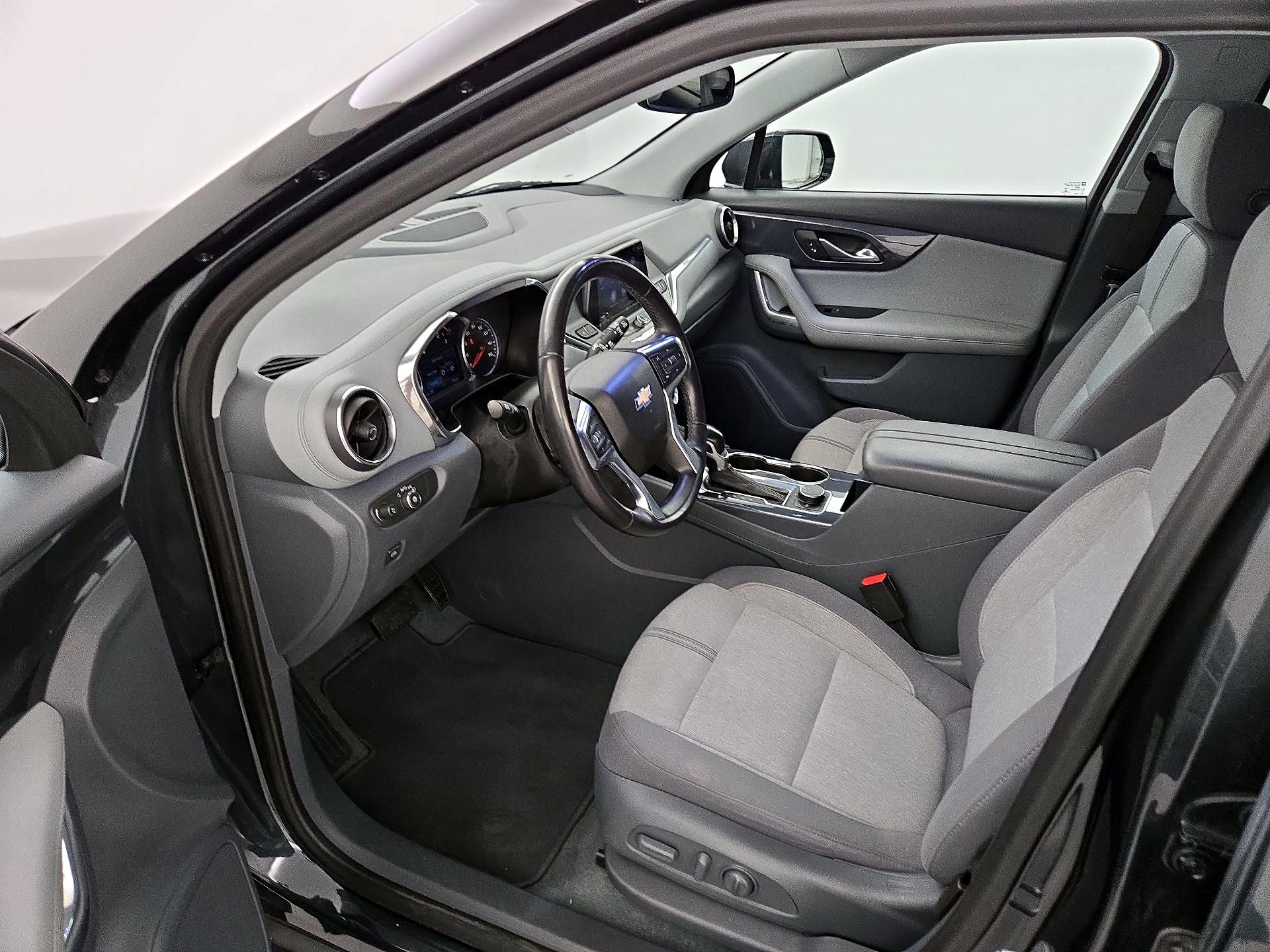 Thumbnail: 2020 Chevrolet Blazer - 11