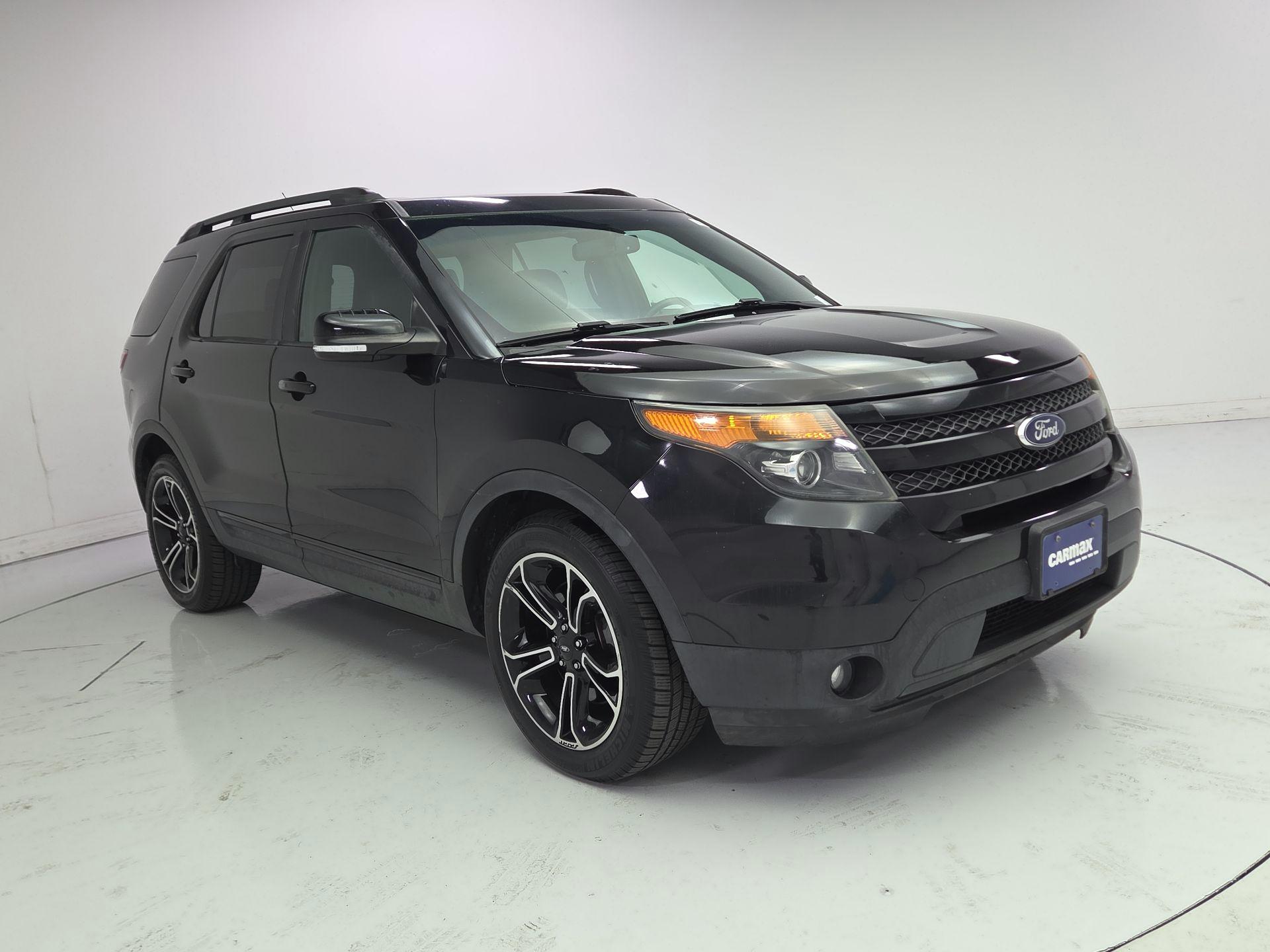 Thumbnail: 2015 Ford Explorer - 1