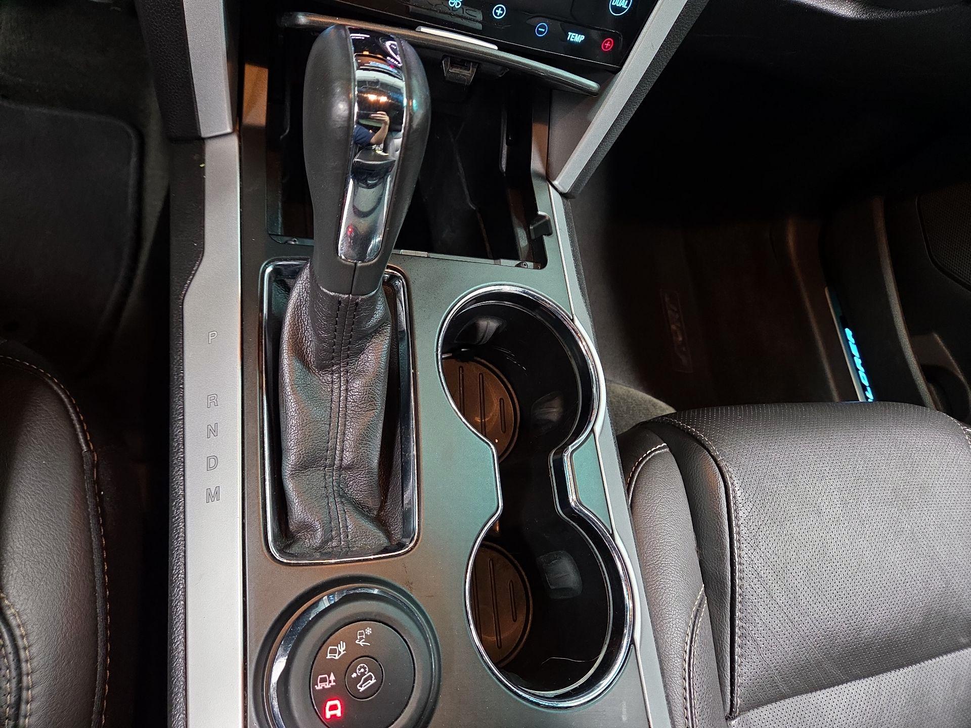 Thumbnail: 2015 Ford Explorer - 15