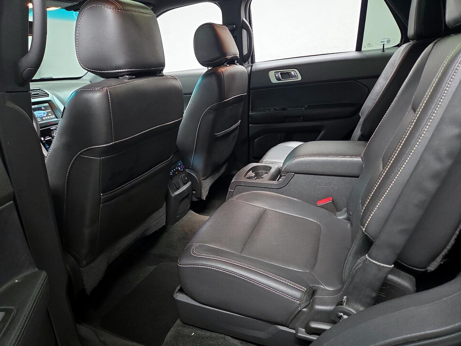 2015 Ford Explorer Sport - Photo 18