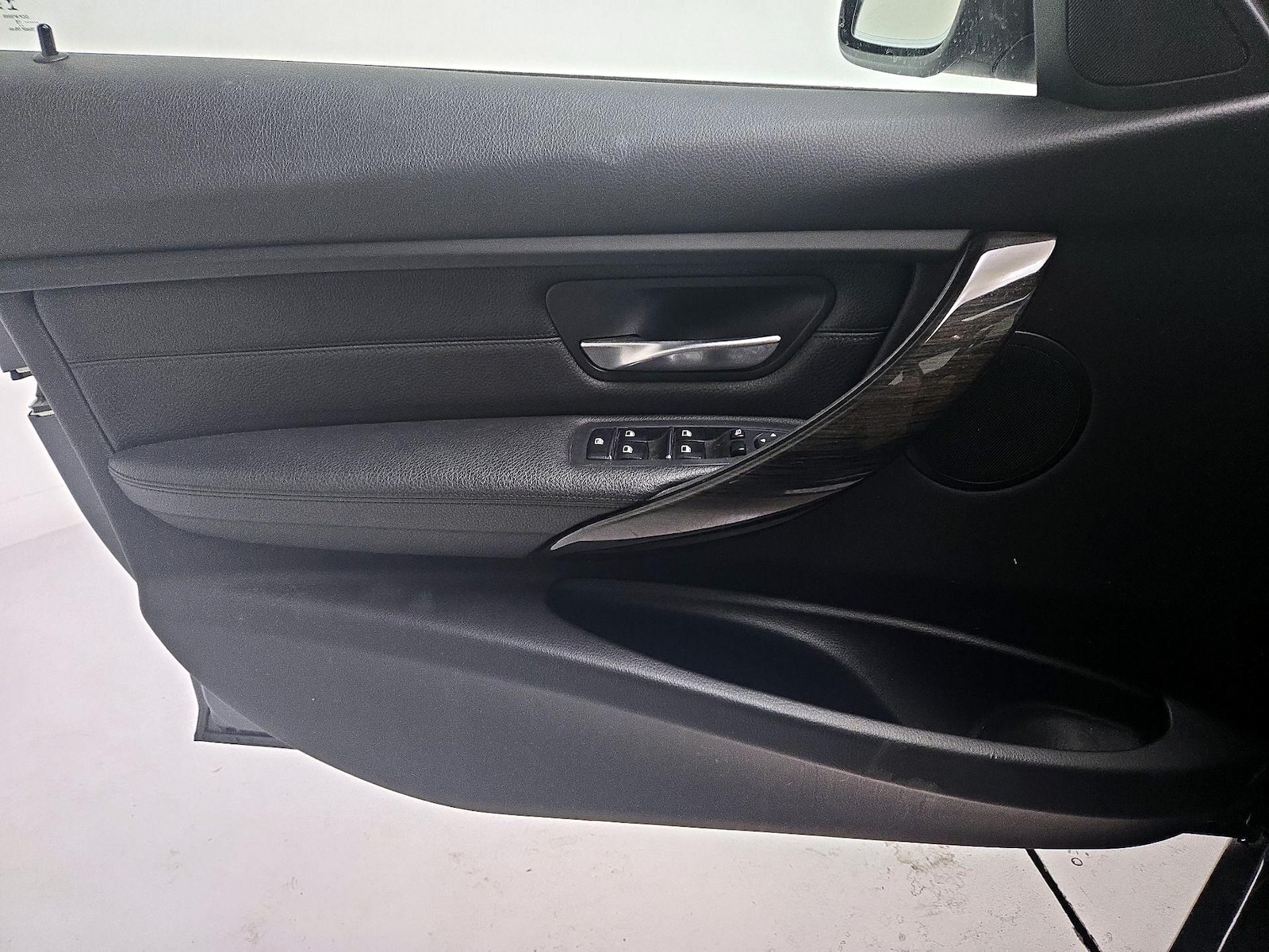 2018 BMW 3 Series 320i - Photo 11