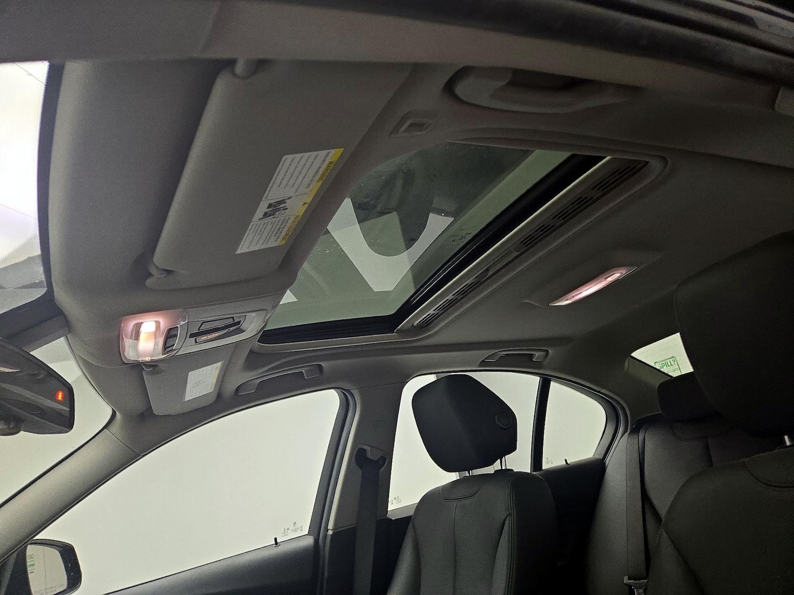 2018 BMW 3 Series 320i - Photo 17