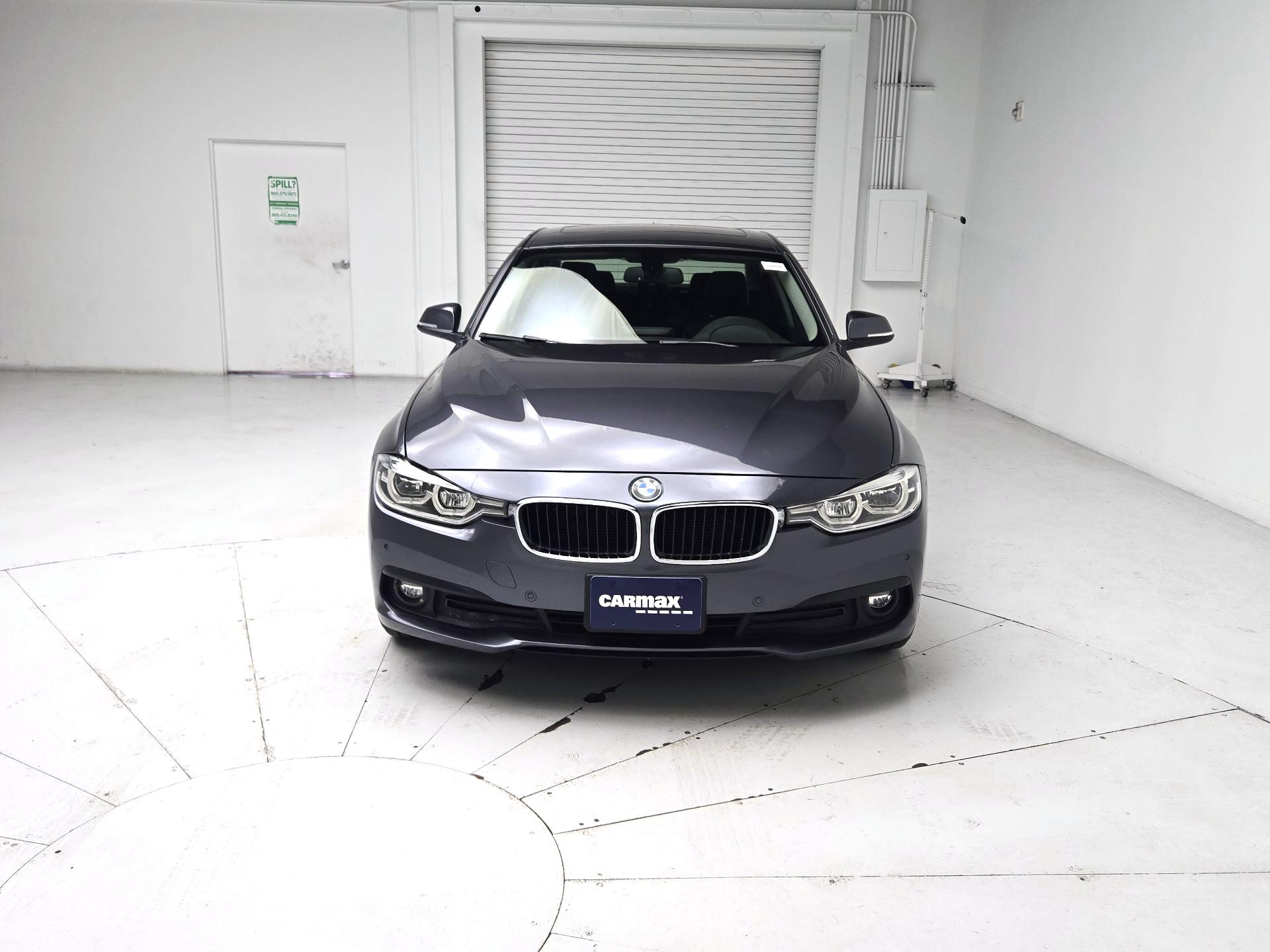 Thumbnail: 2018 BMW 3 Series - 2