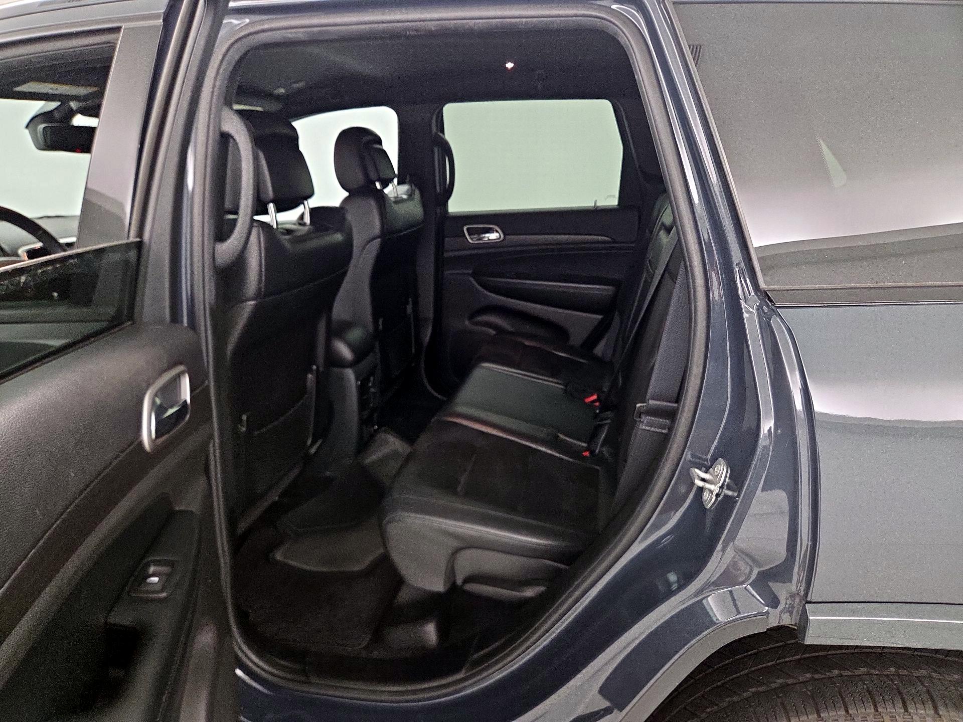 Thumbnail: 2018 Jeep Grand Cherokee - 19