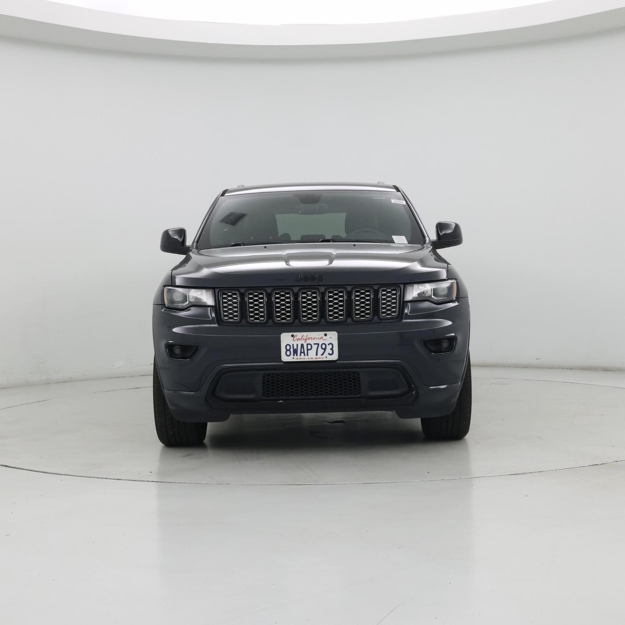 Thumbnail: 2018 Jeep Grand Cherokee - 5