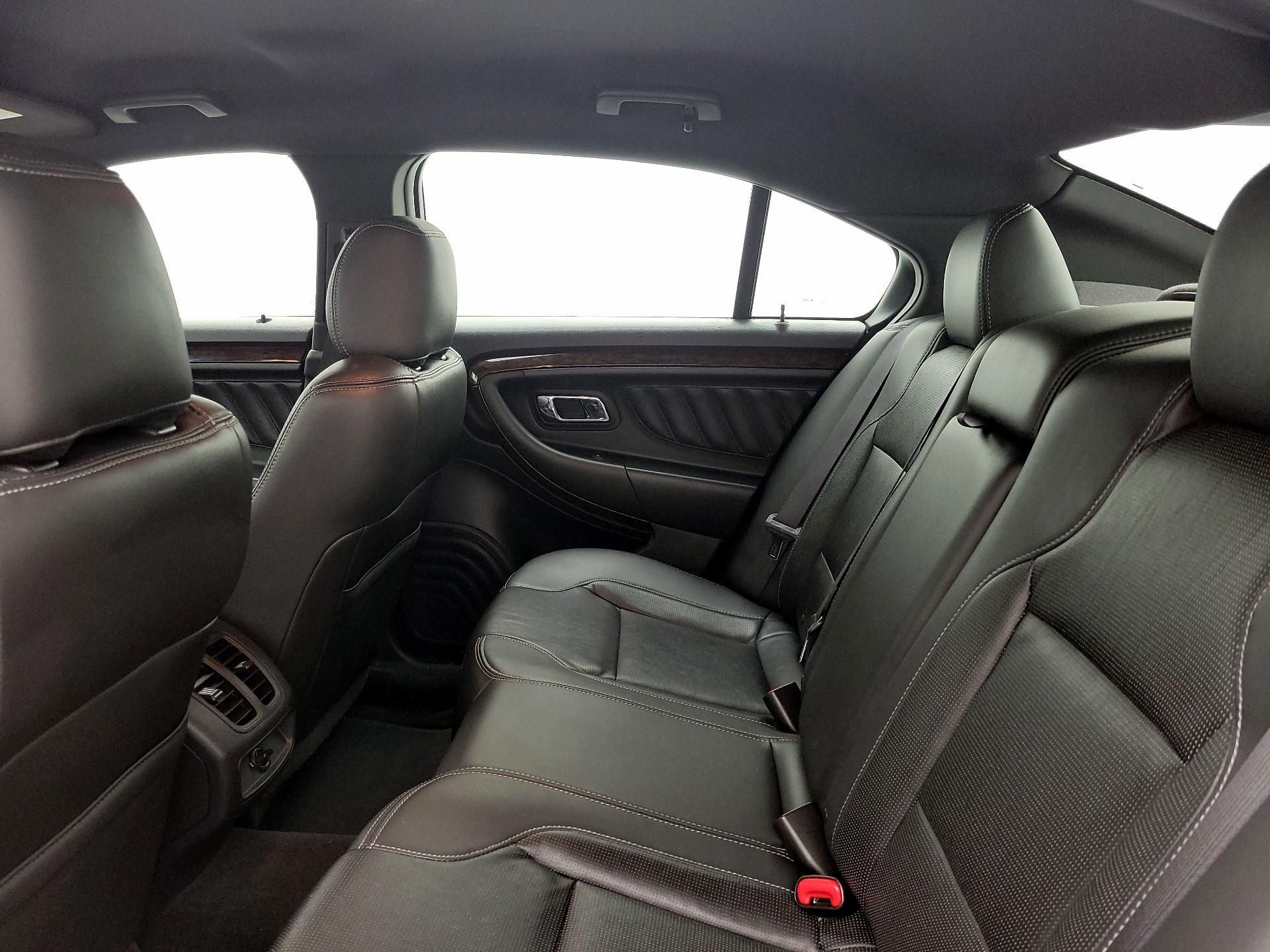 Thumbnail: 2015 Ford Taurus - 20