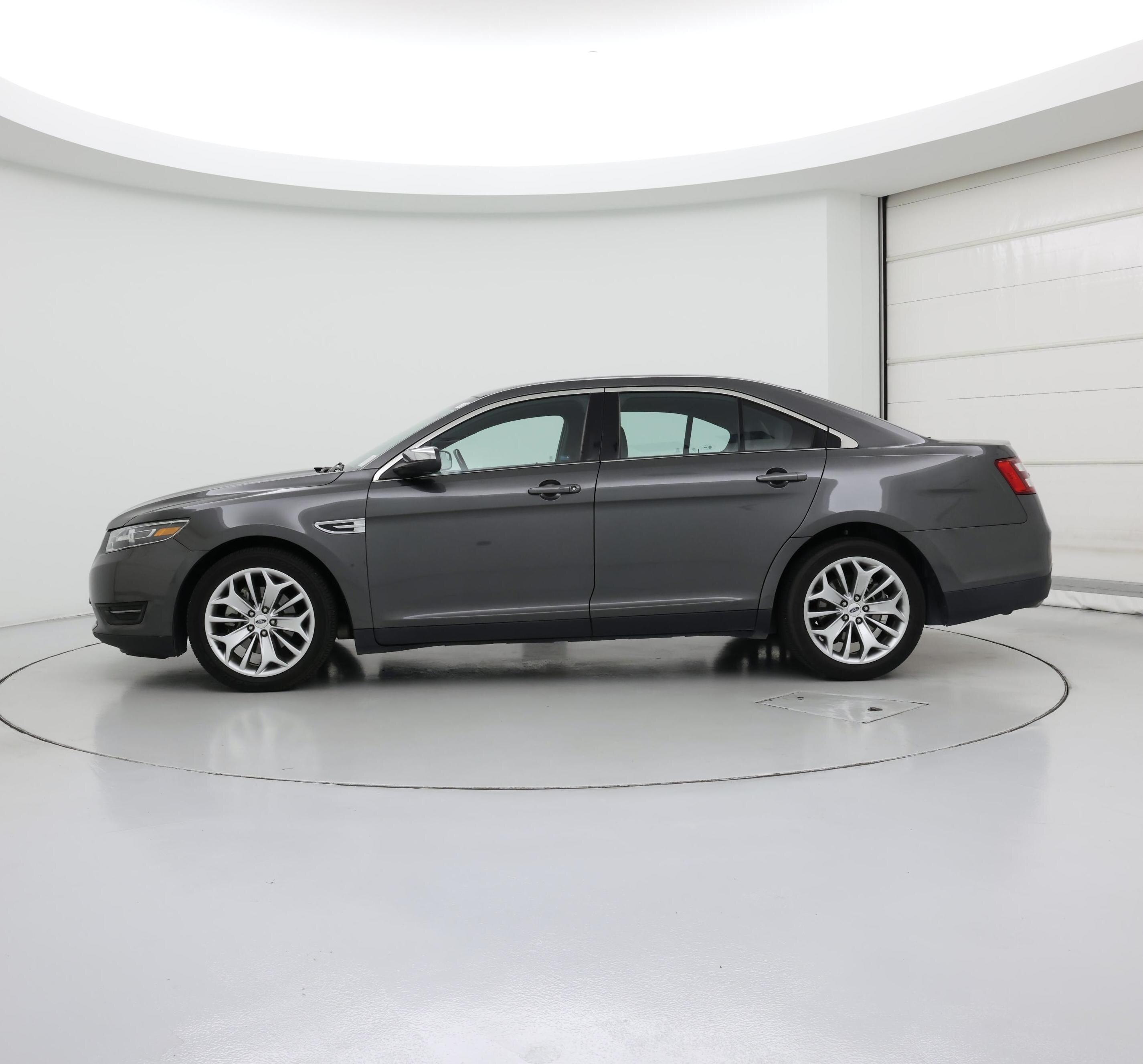 Thumbnail: 2015 Ford Taurus - 3