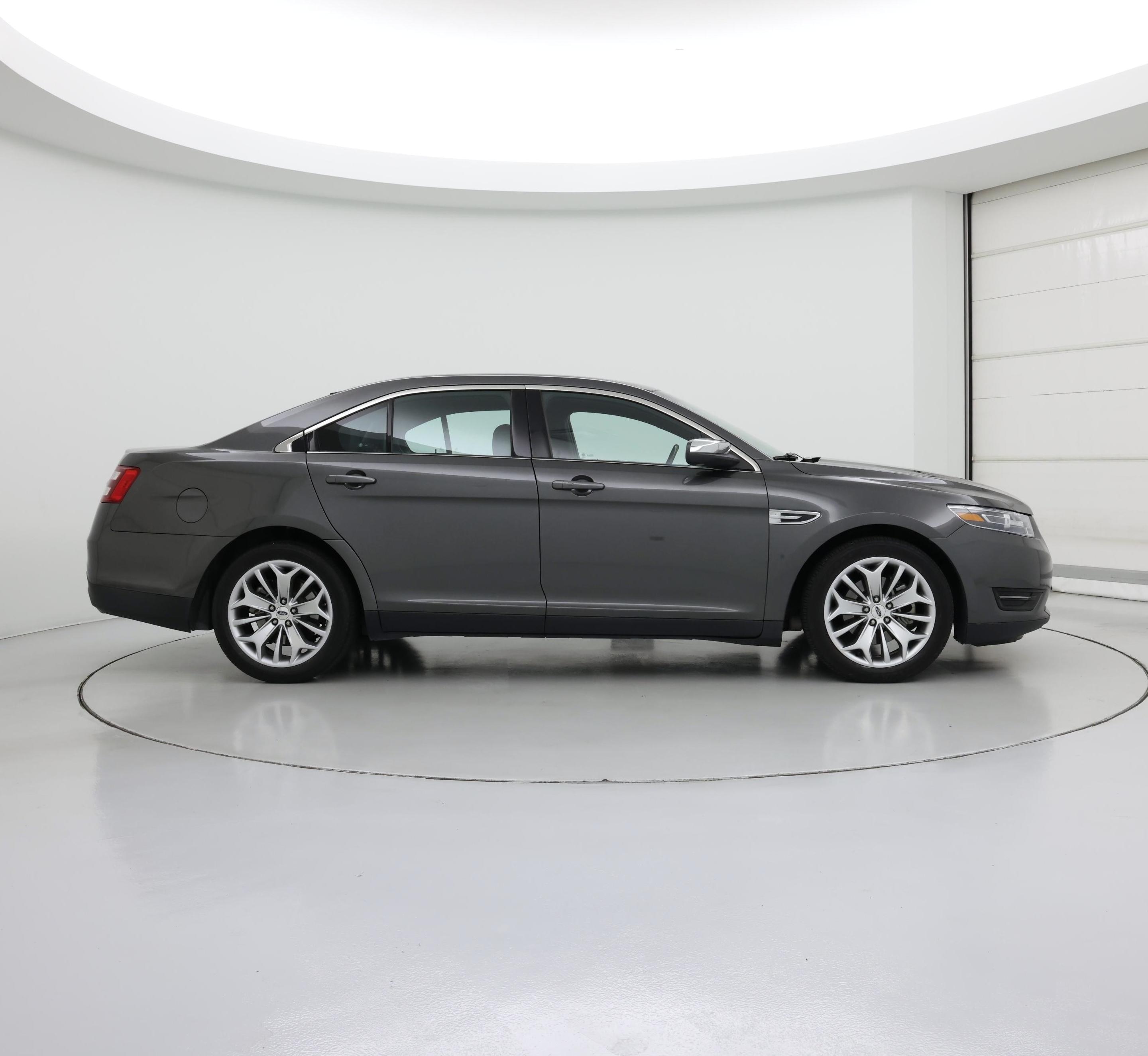 Thumbnail: 2015 Ford Taurus - 7
