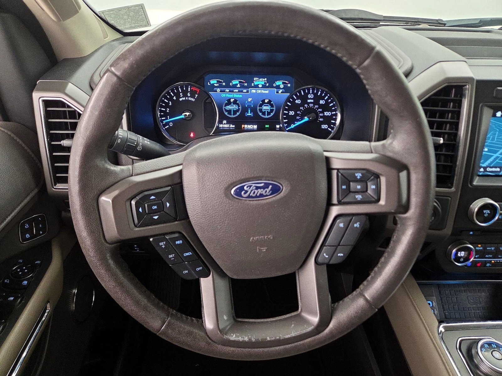 2018 Ford Expedition XLT - Photo 11