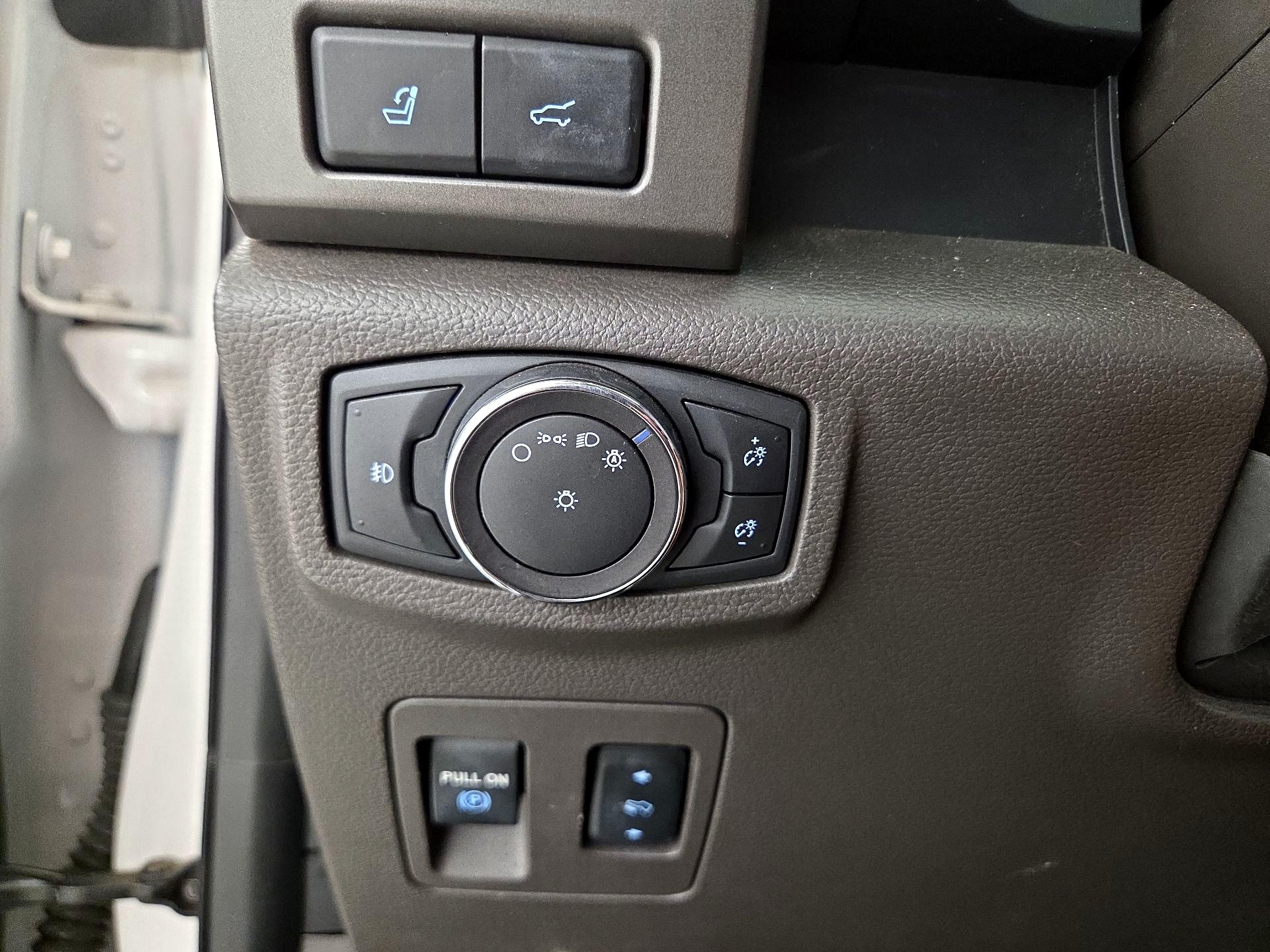 Thumbnail: 2018 Ford Expedition - 13