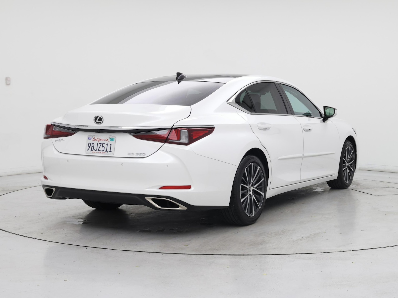 2022 Lexus ES 350 - Photo 9