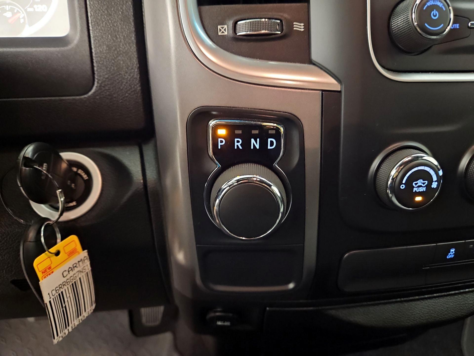 Thumbnail: 2022 RAM 1500 Classic - 17
