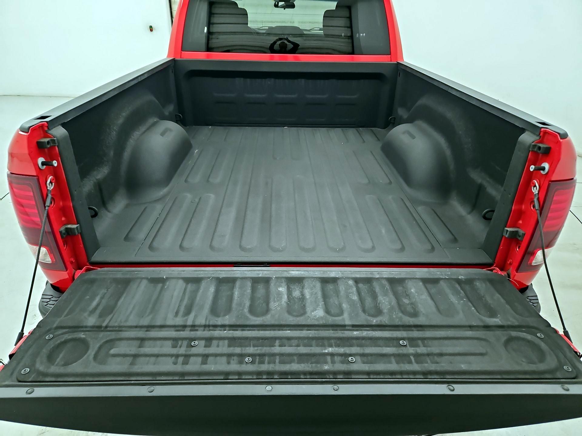 Thumbnail: 2022 RAM 1500 Classic - 20