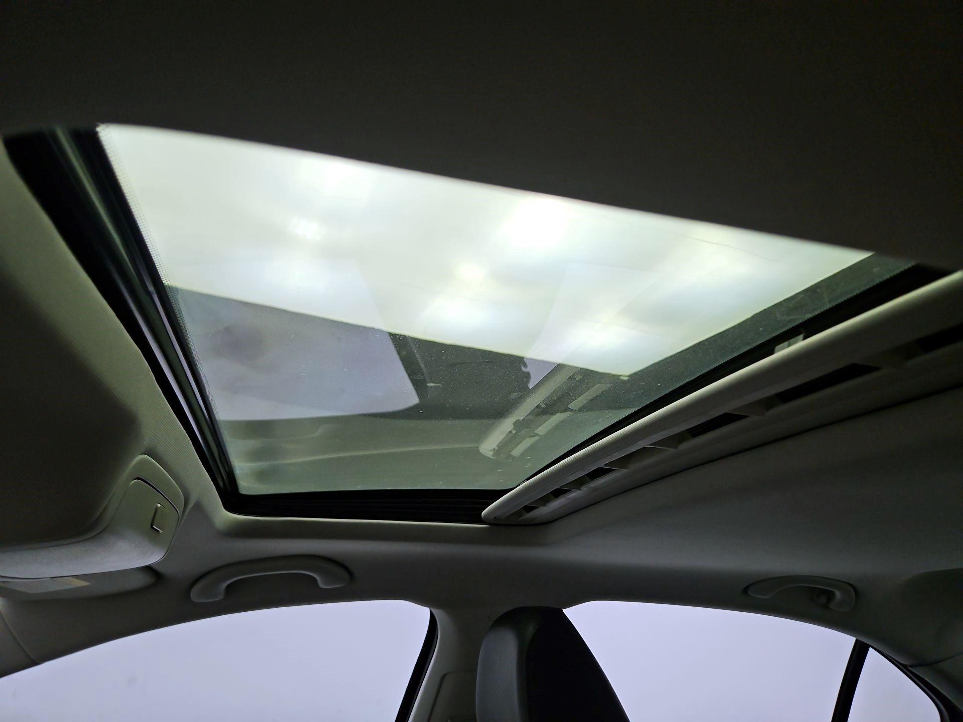 Thumbnail: 2016 Volkswagen Jetta - 17