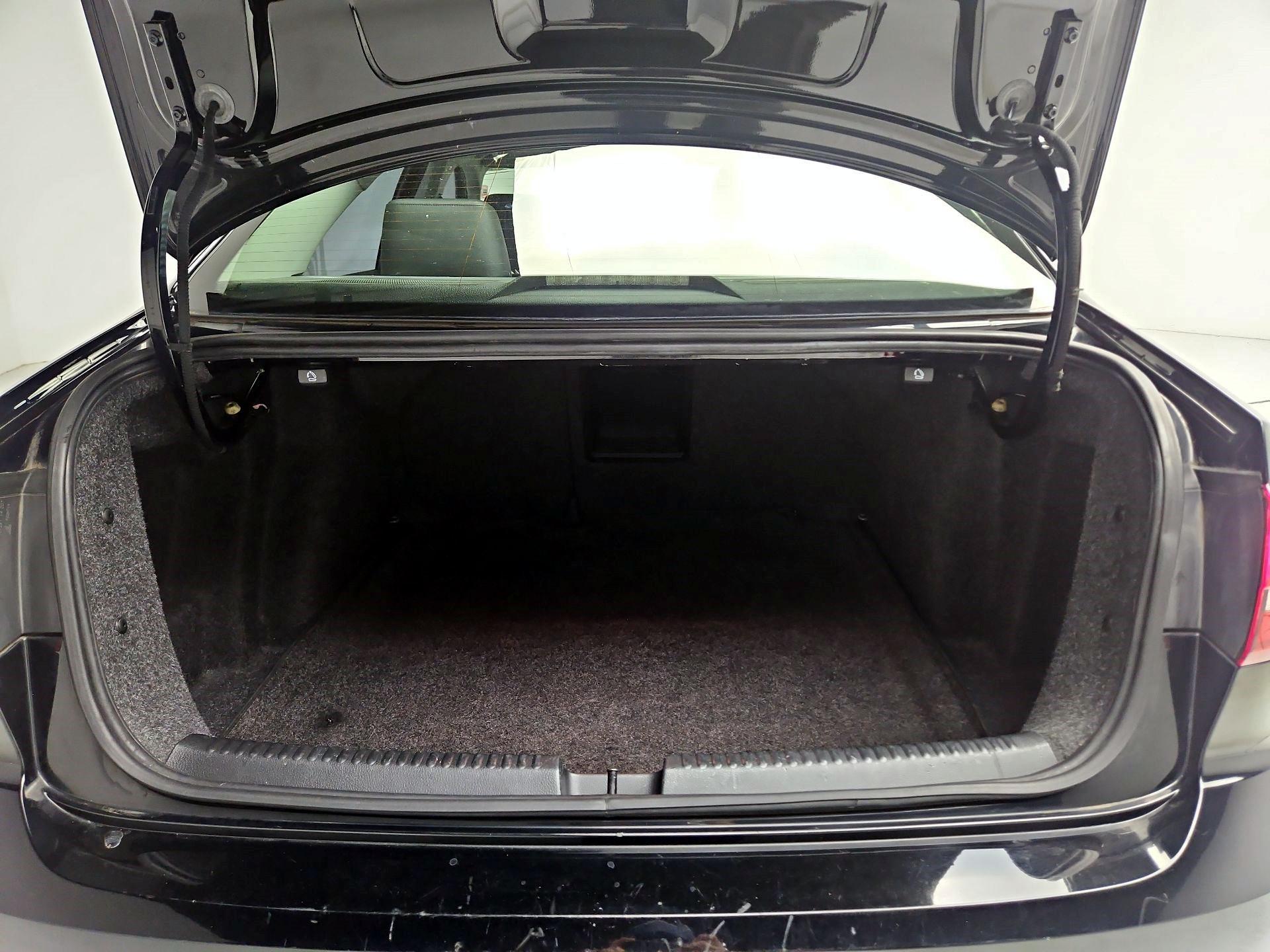 Thumbnail: 2016 Volkswagen Jetta - 19