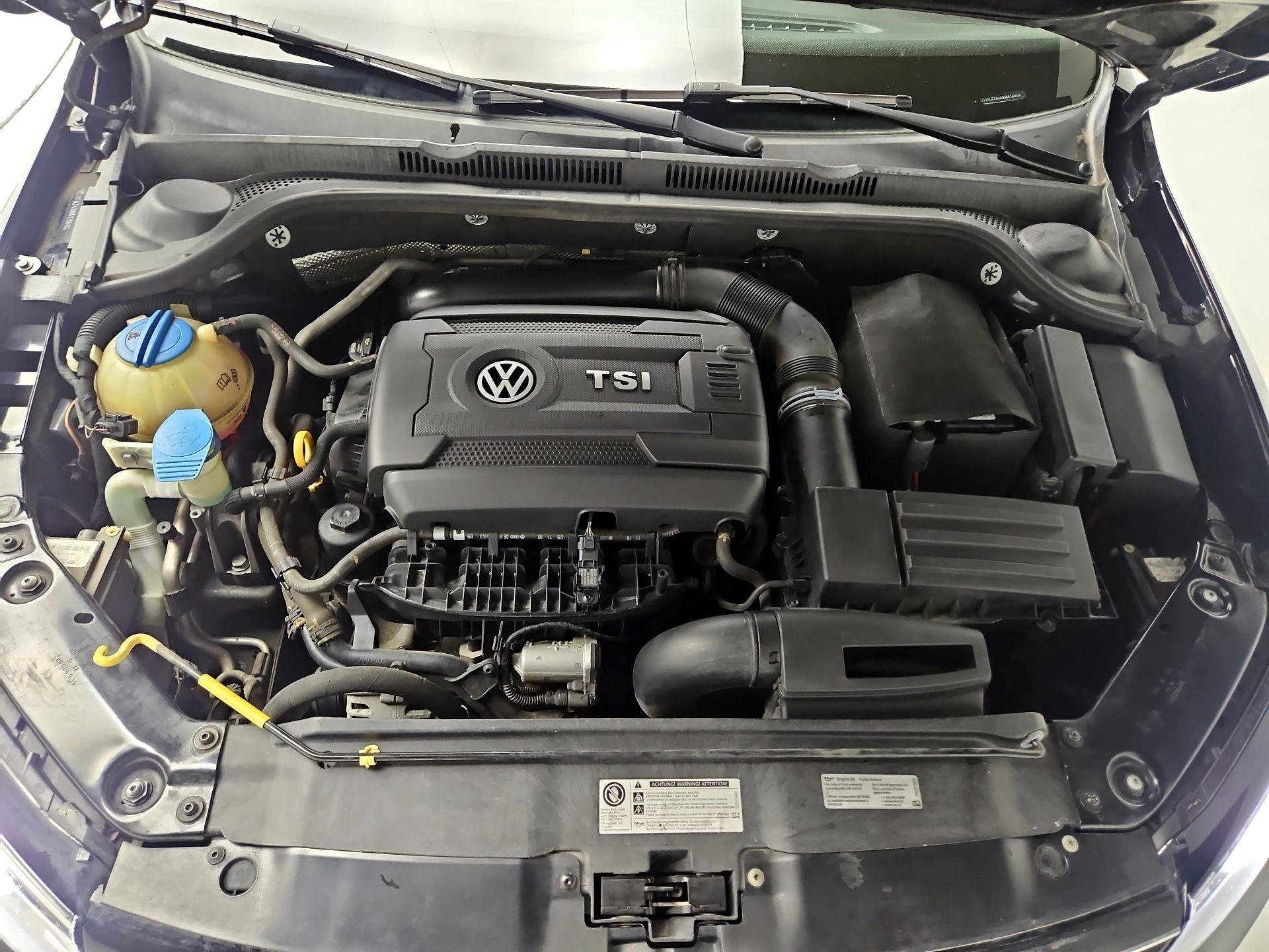 Thumbnail: 2016 Volkswagen Jetta - 20