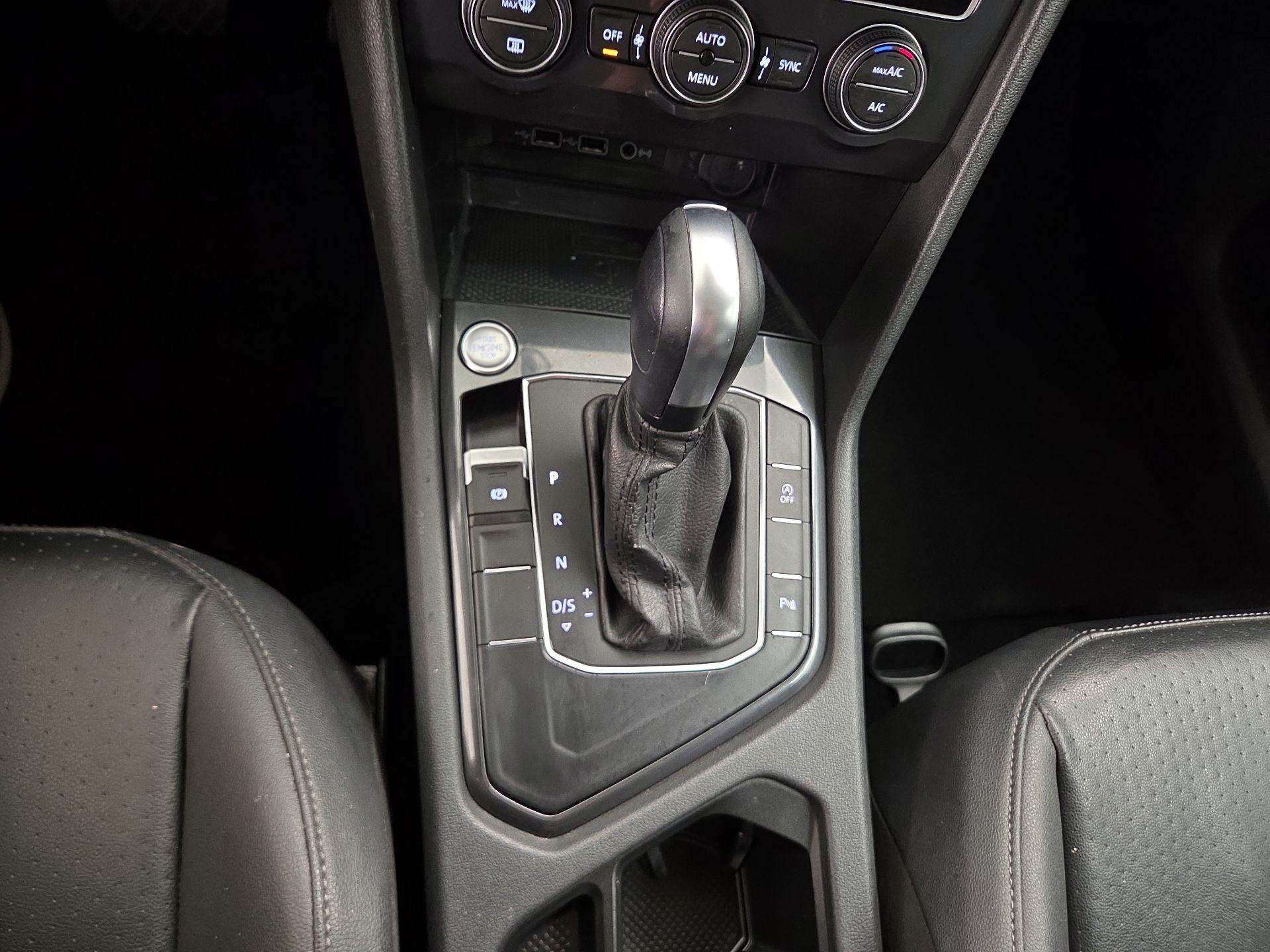 Thumbnail: 2020 Volkswagen Tiguan - 18
