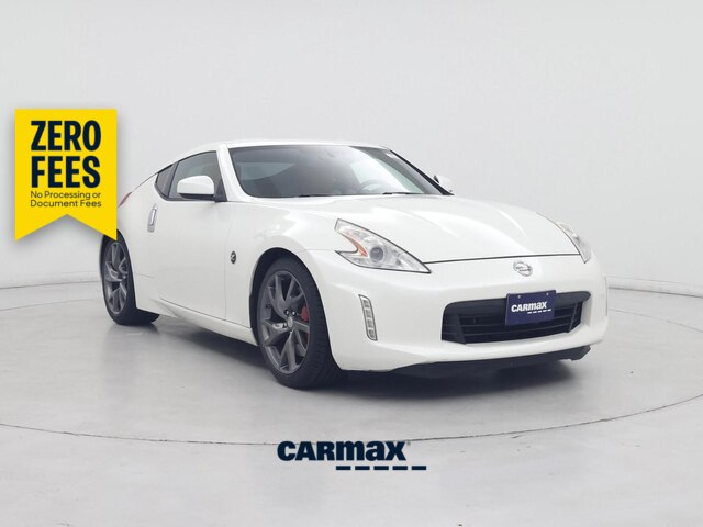 White 2014 Nissan 370Z Coupe Rear-Wheel Drive Manual