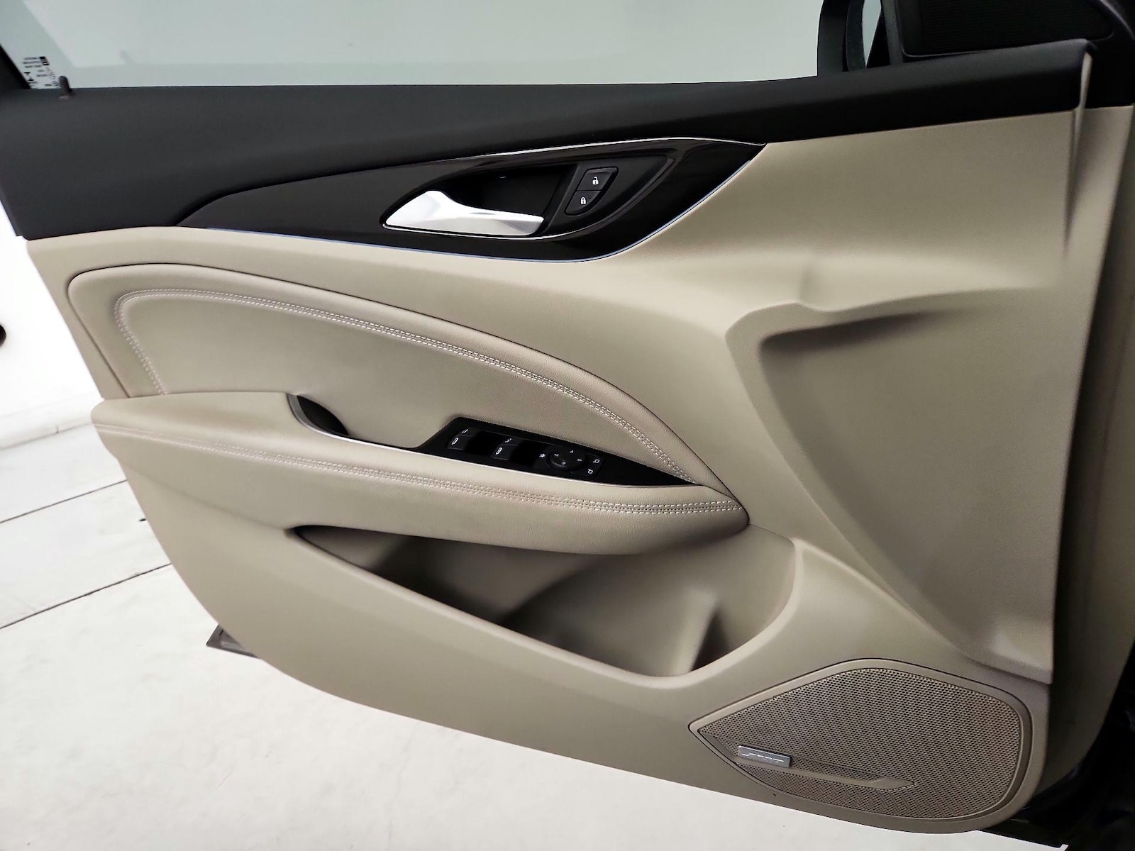2018 Buick Regal Sportback Essence - Photo 13