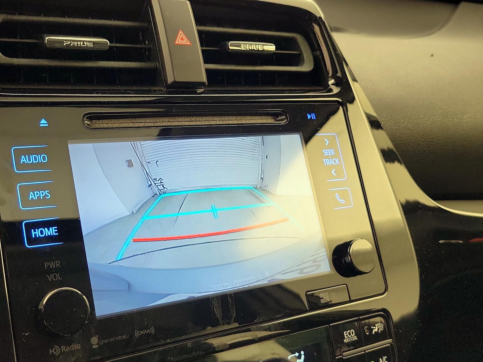 2017 Toyota Prius Three - Photo 15