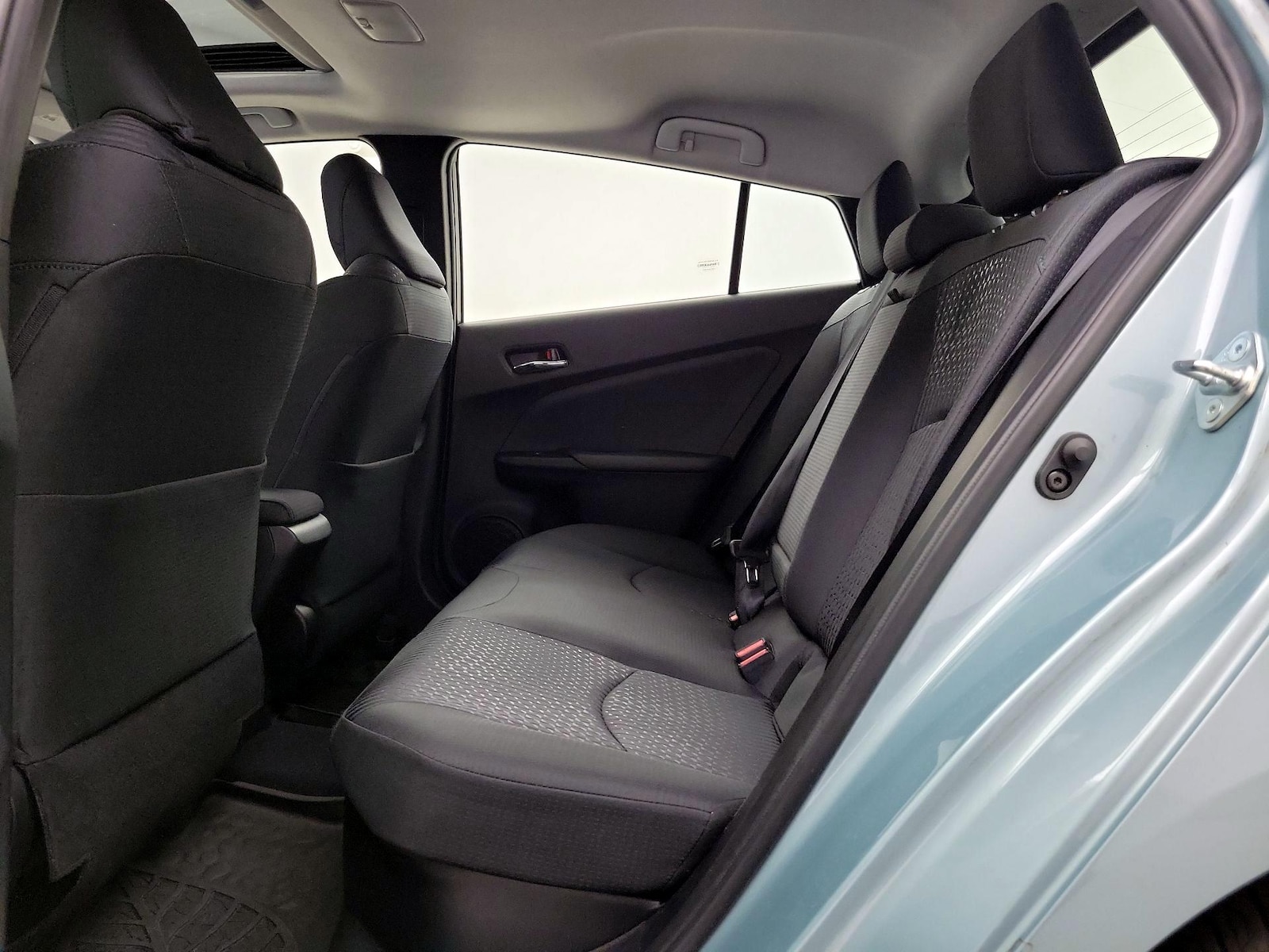 2017 Toyota Prius Three - Photo 21