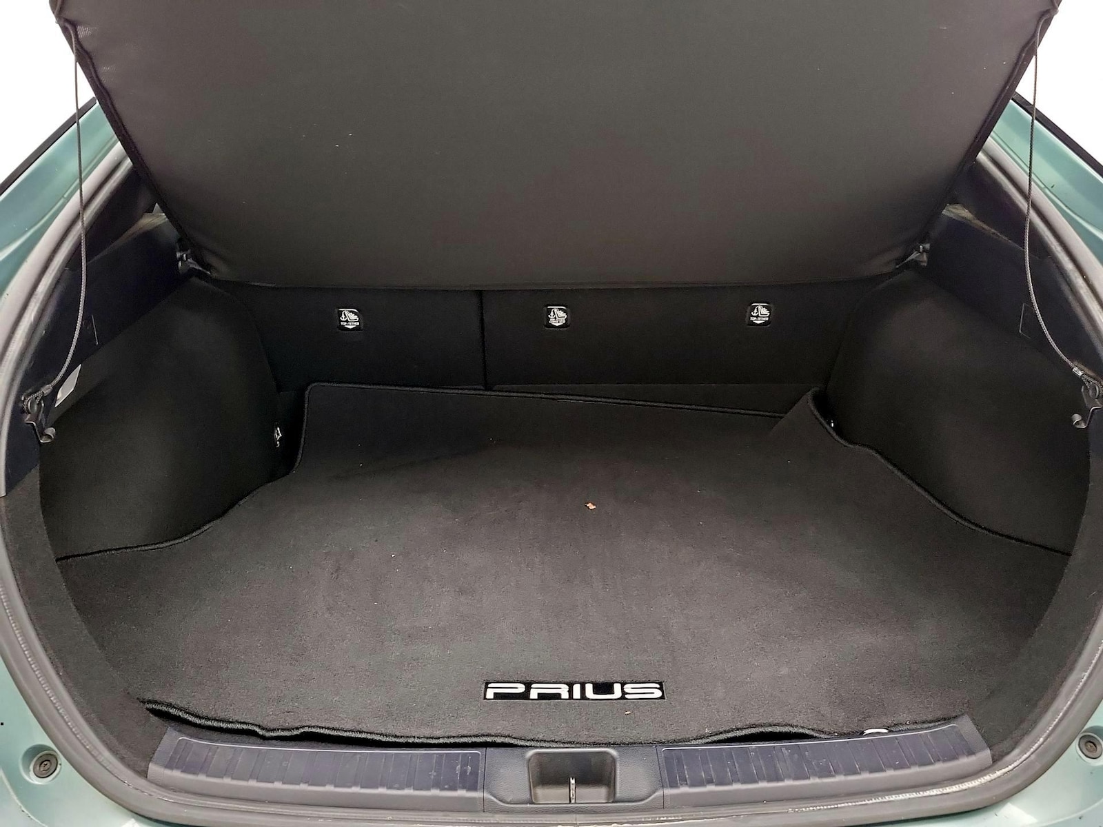 2017 Toyota Prius Three - Photo 22