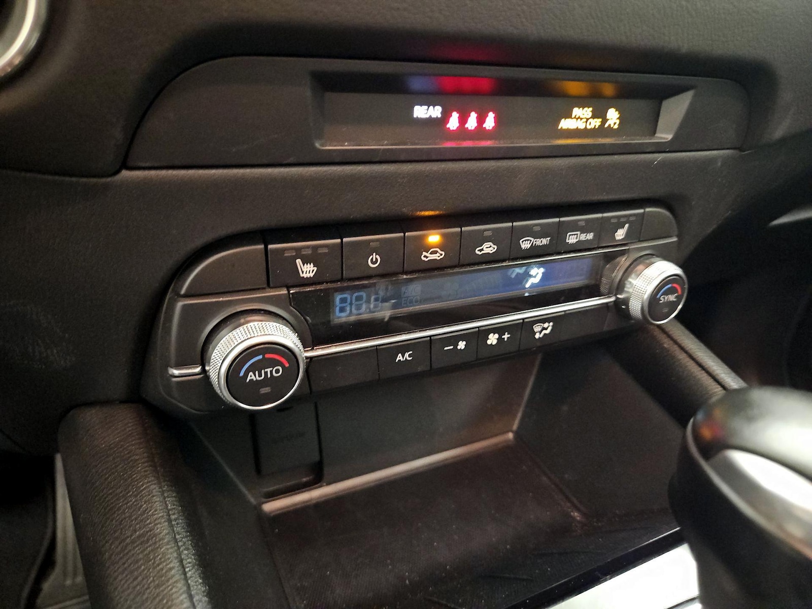 2024 Mazda CX-5 S Preferred package - Photo 17