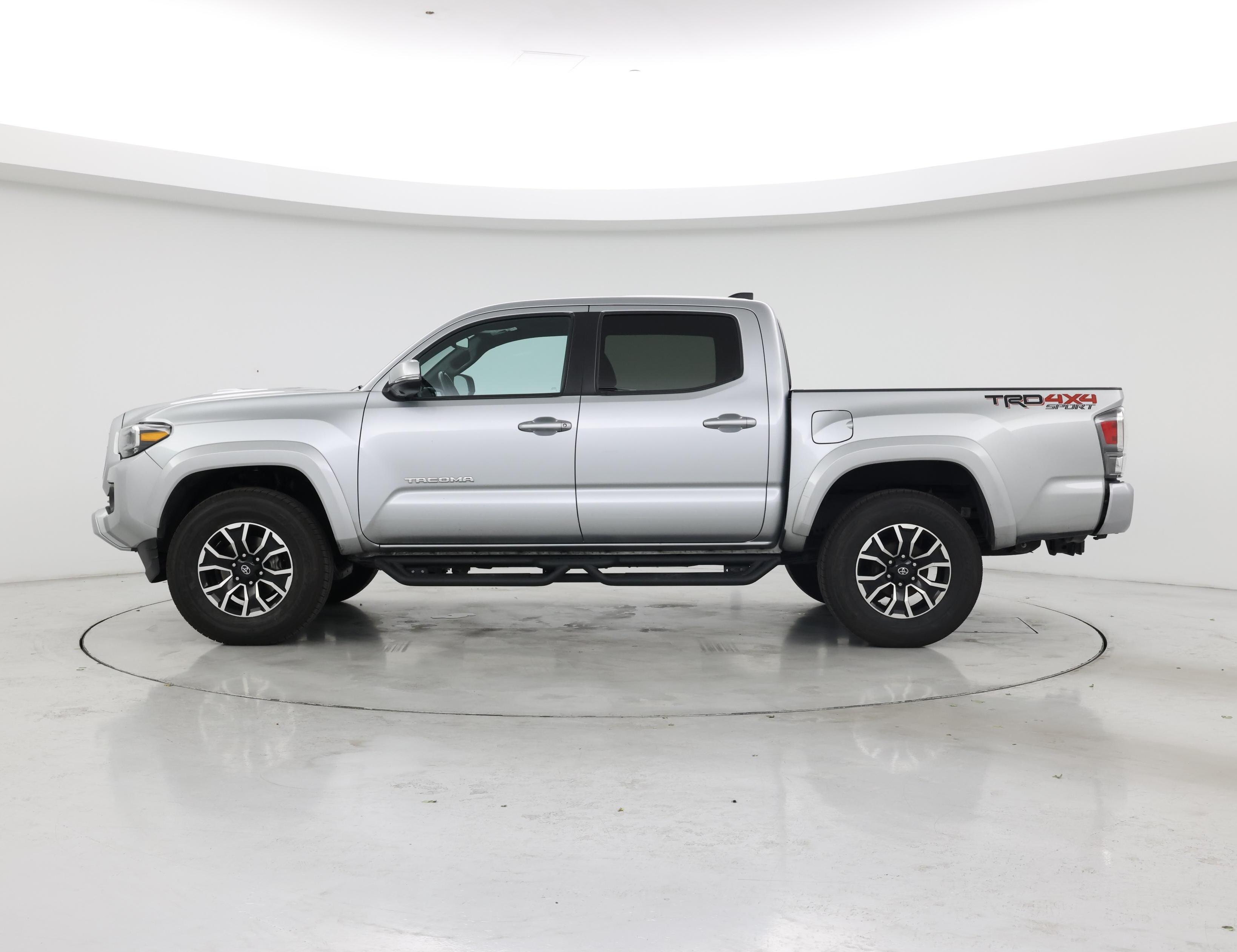 Thumbnail: 2022 Toyota Tacoma - 3