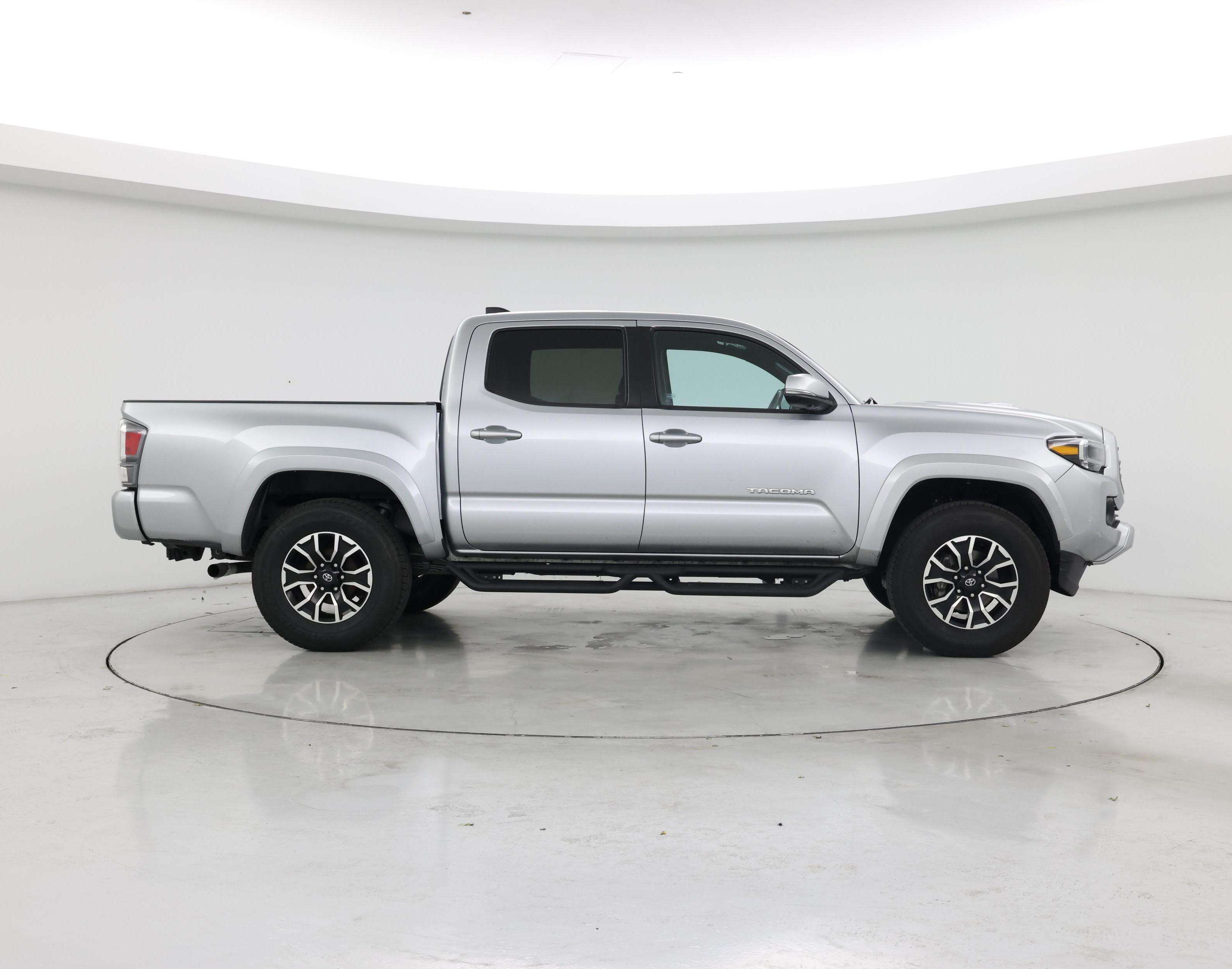 Thumbnail: 2022 Toyota Tacoma - 7