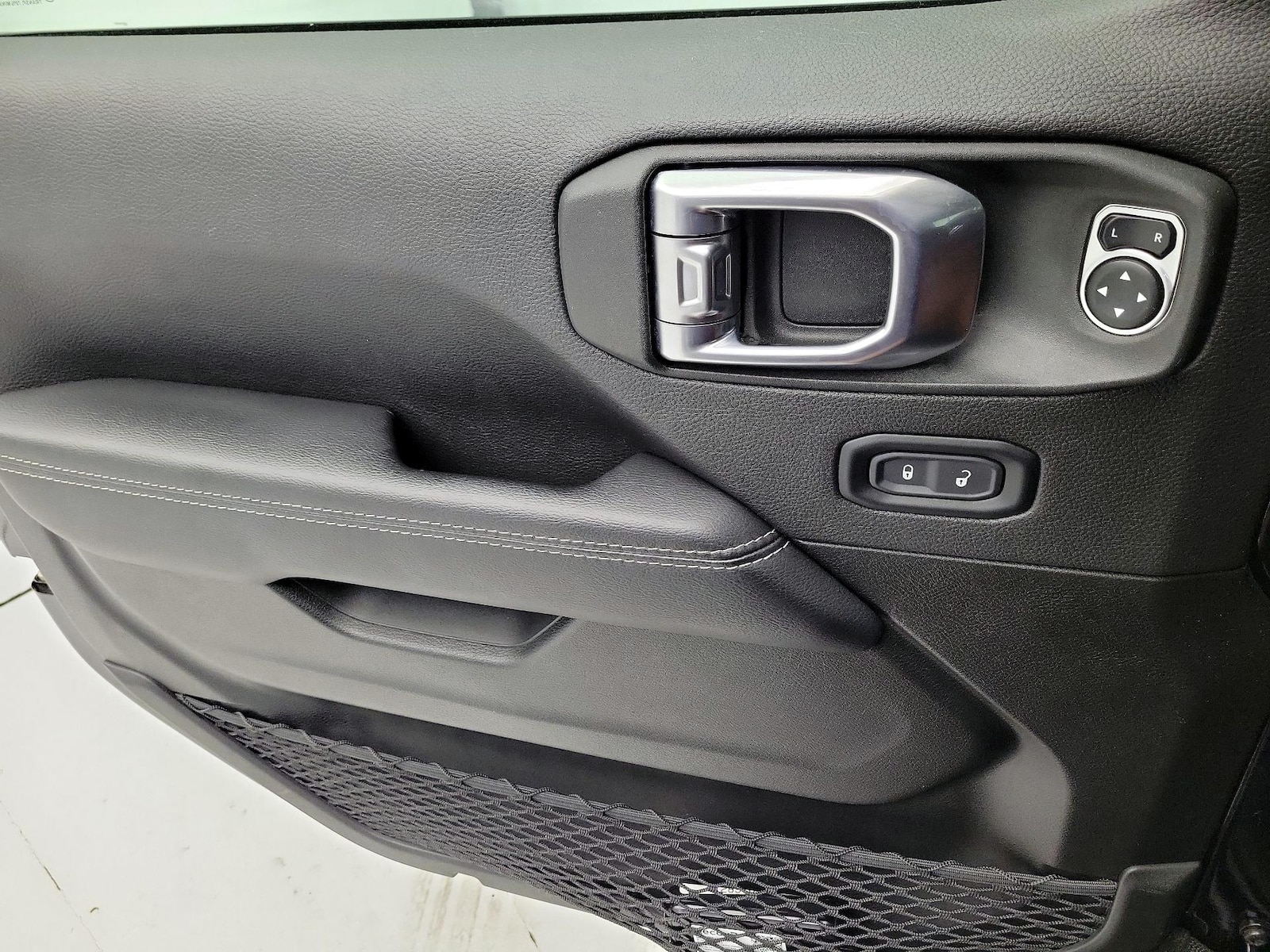 2023 Jeep Wrangler 4xe Sahara 4XE - Photo 13