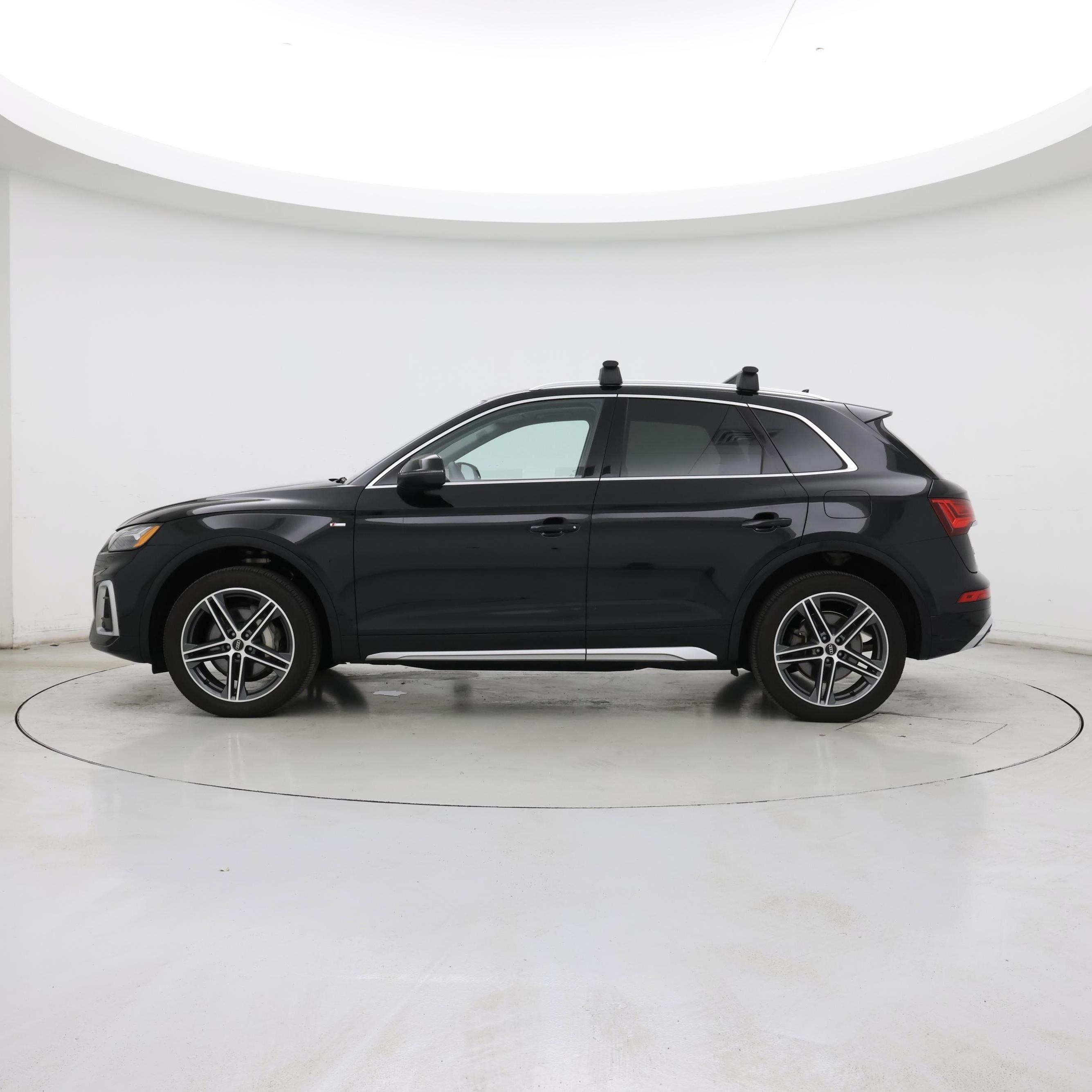 Thumbnail: 2022 Audi Q5 - 3