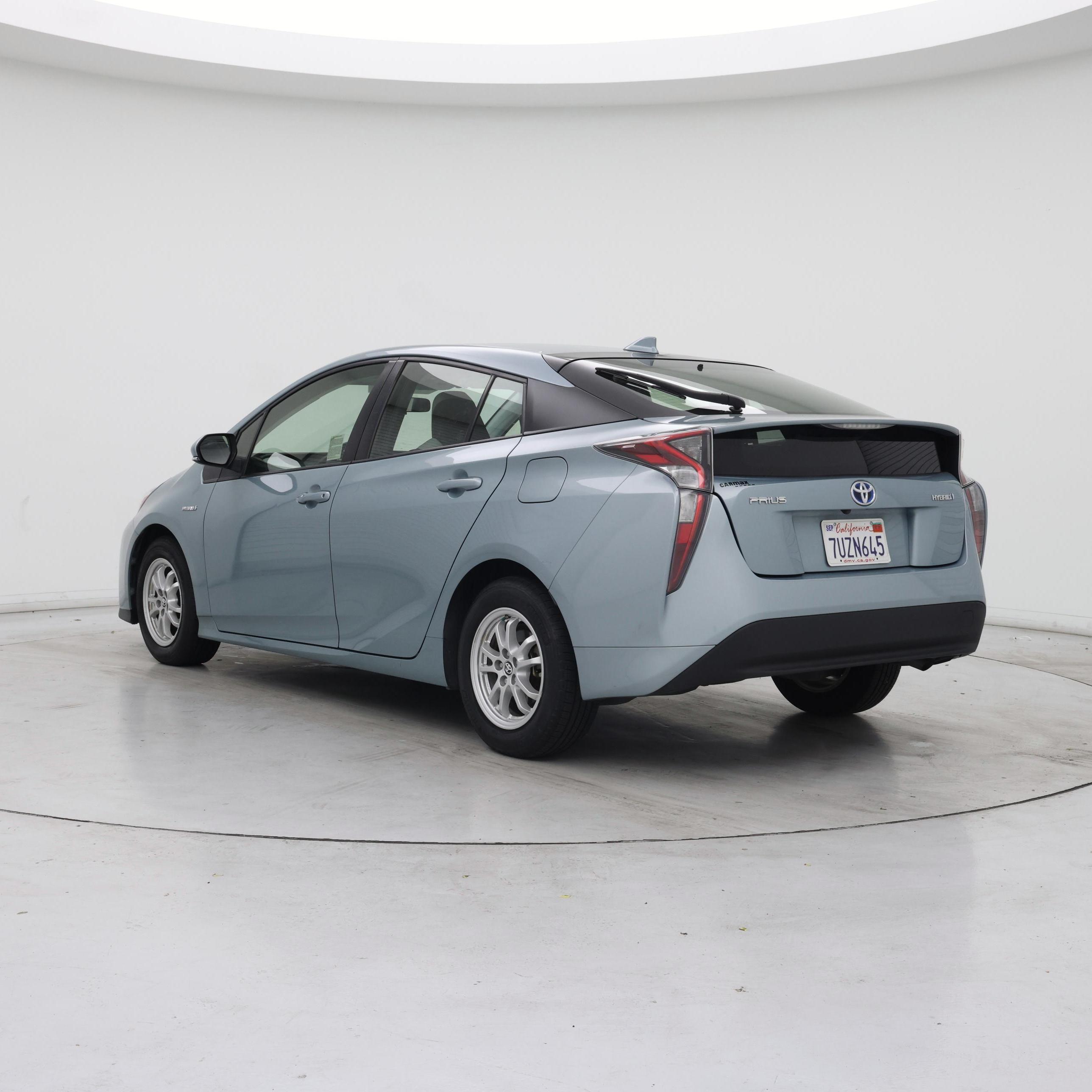 Thumbnail: 2016 Toyota Prius - 2
