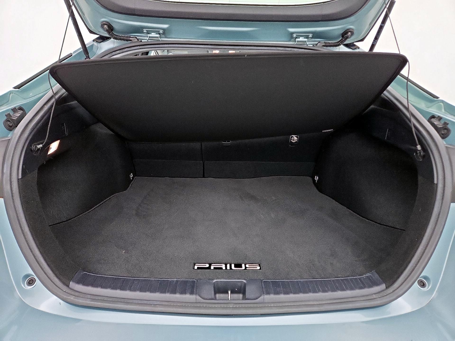 Thumbnail: 2016 Toyota Prius - 19