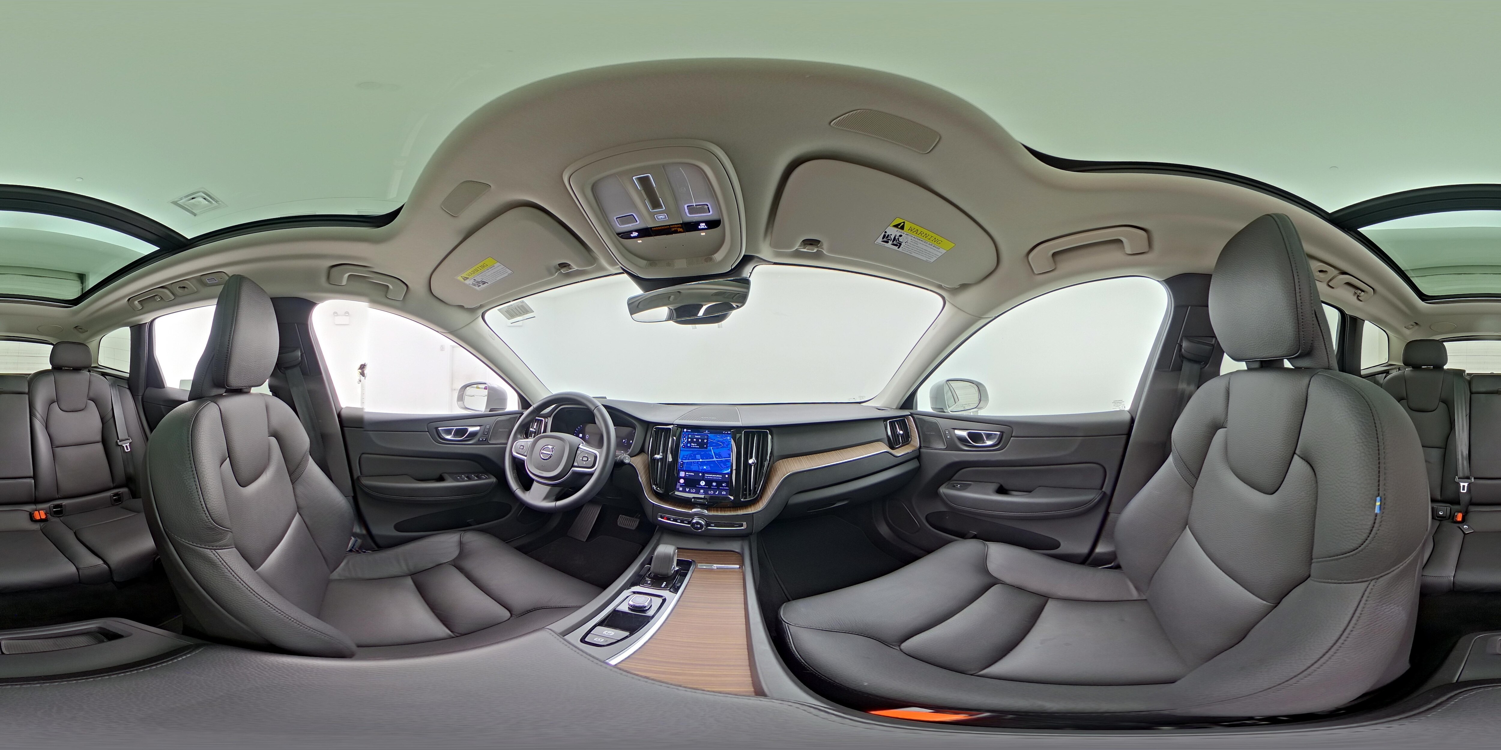 2022 Volvo XC60 Momentum - Photo 26
