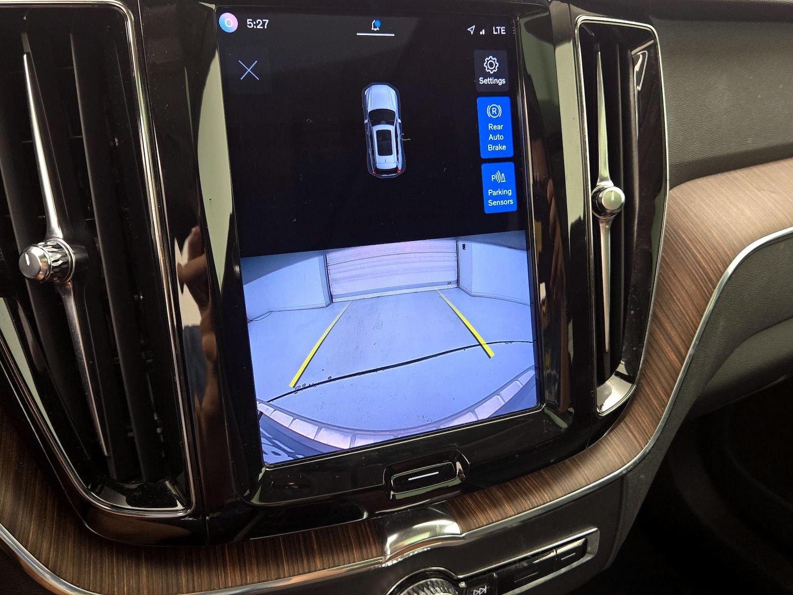 2022 Volvo XC60 Momentum - Photo 16