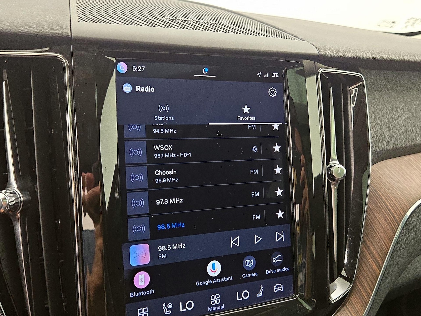 2022 Volvo XC60 Momentum - Photo 17