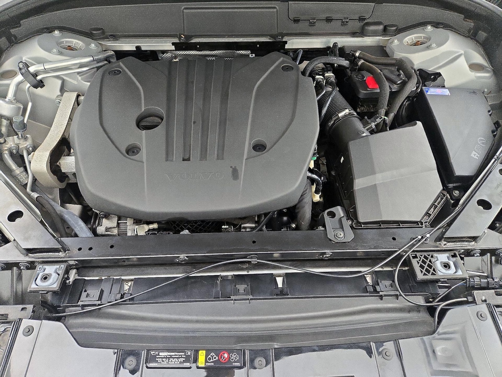 2022 Volvo XC60 Momentum - Photo 24